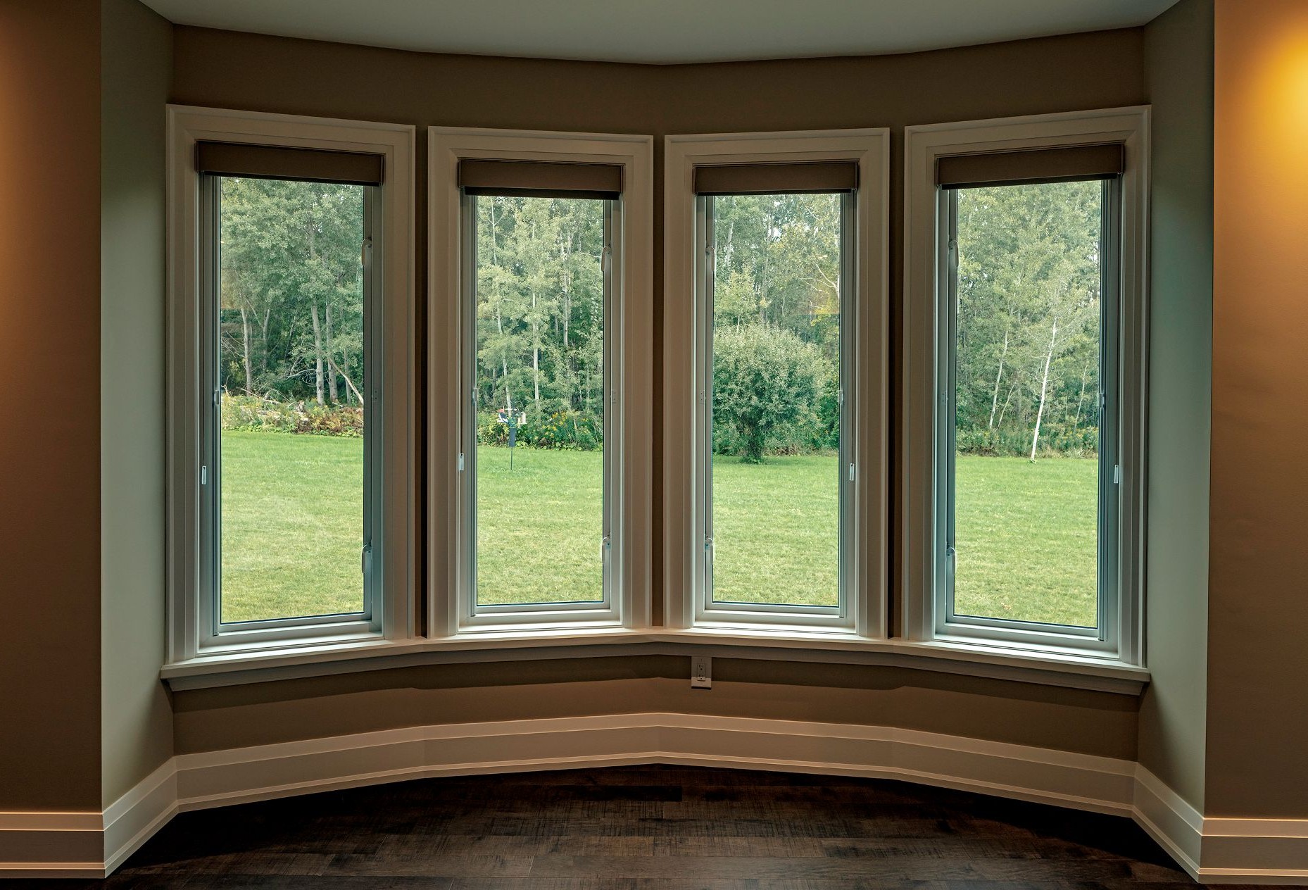 bay window with four panels