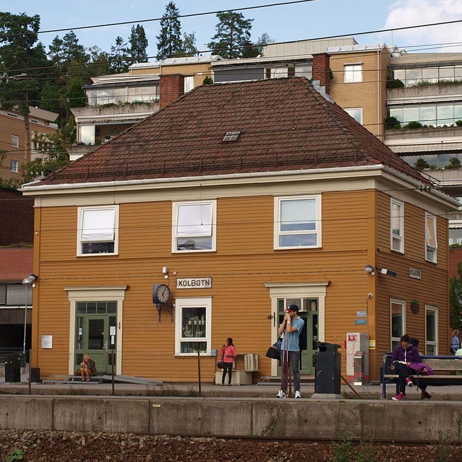 Kolbotn stasjon