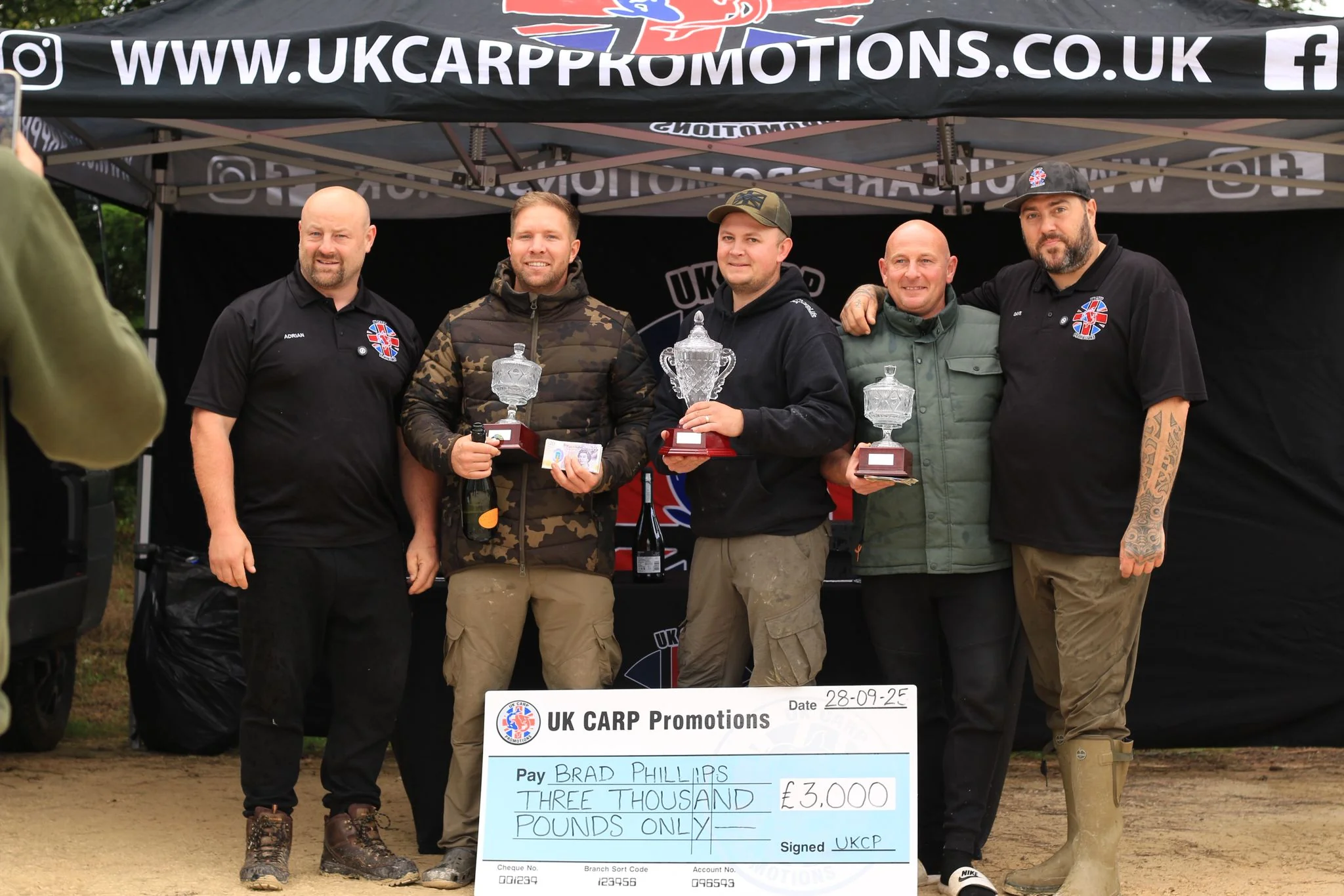 £3,000 UK Carp Promotions competition winner Brad Phillips September 2025