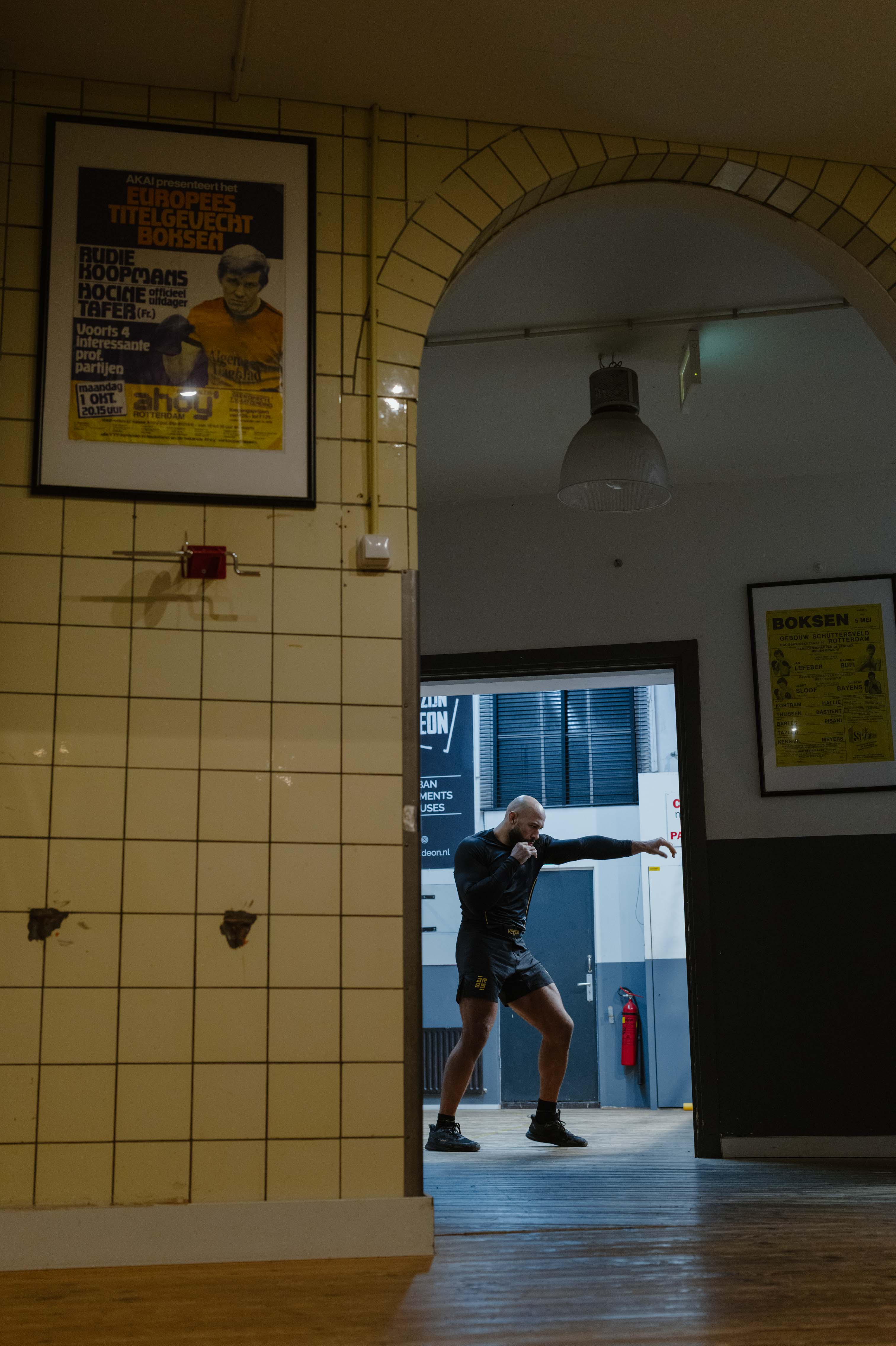 Judoka Roy Meyer tijdens zijn omscholing naar bokser bij van t Hof Rotterdam