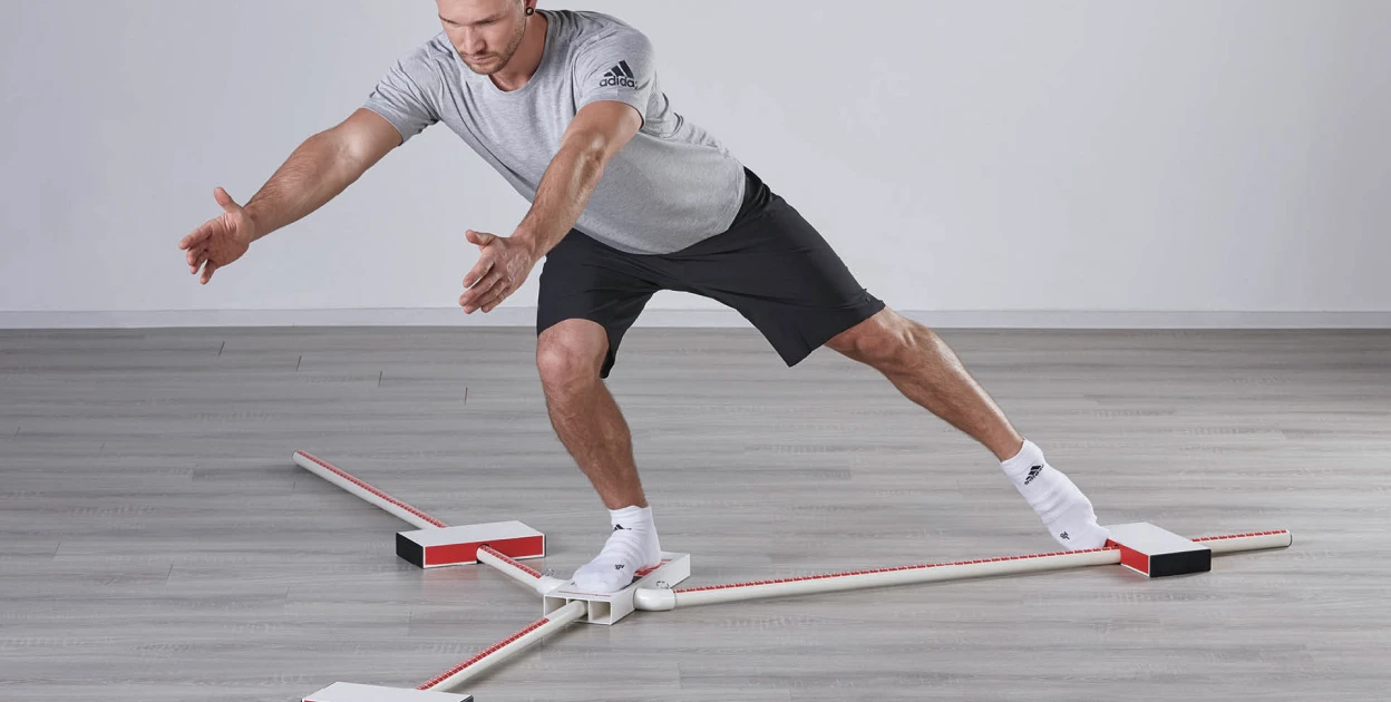 Balance board test during the movement screen