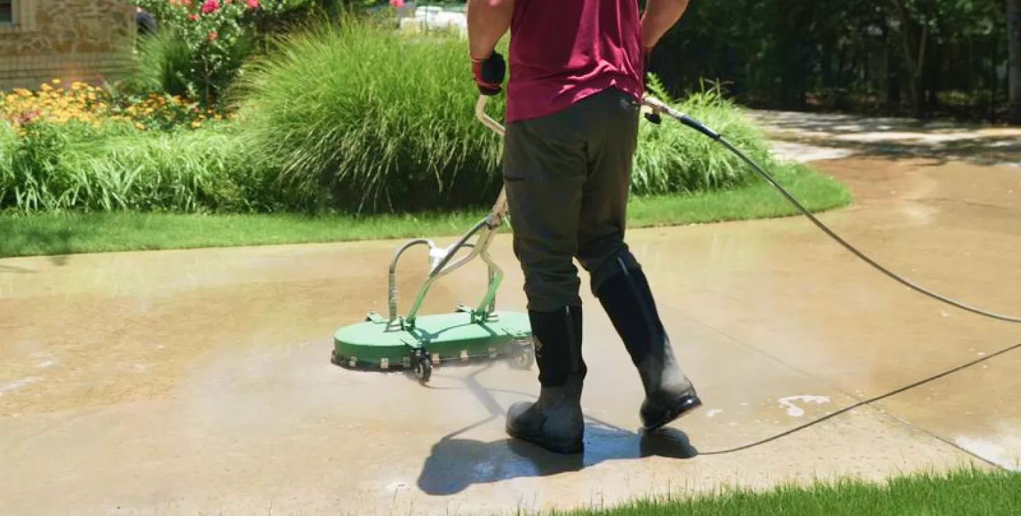 sidewalk cleaning service
