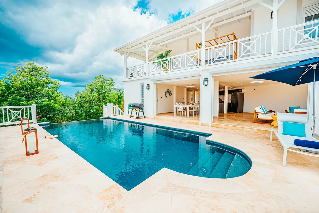 Luxury villa Le Vent des îles with private pool and sea view terrace Martinique