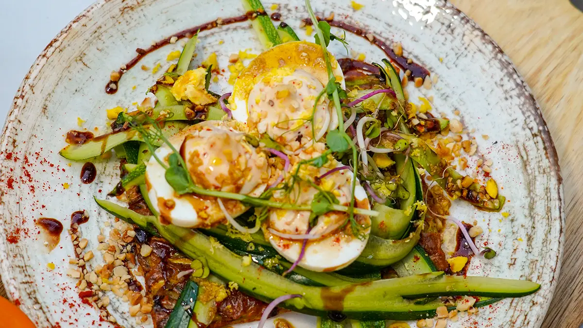 Oeuf mimosa au piment d'Espelette - Tapas à Lattes