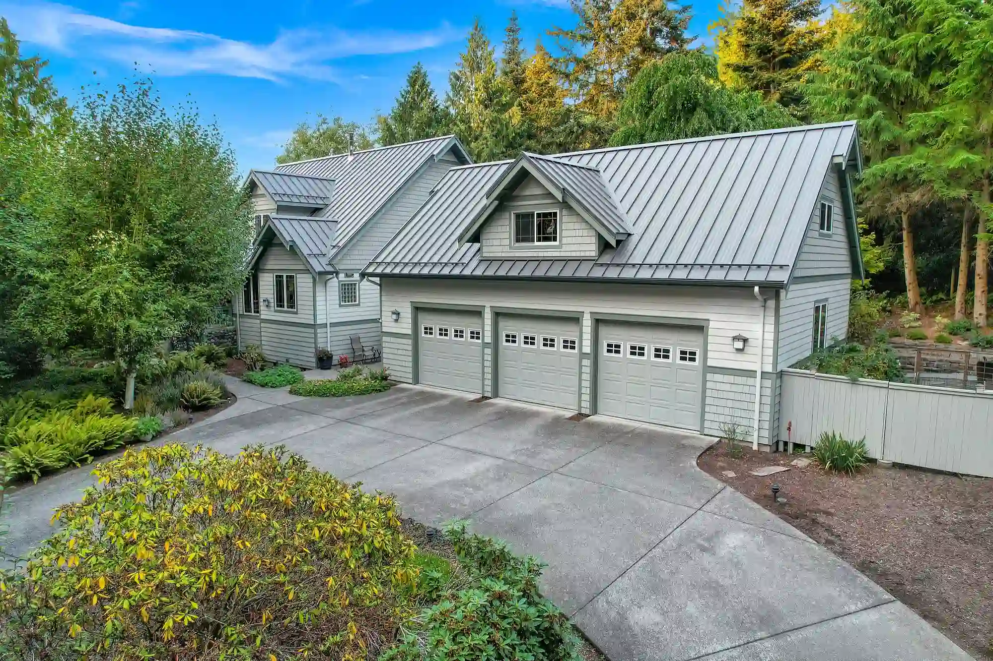 Finding the Right New Construction Roofing Company for Your Project