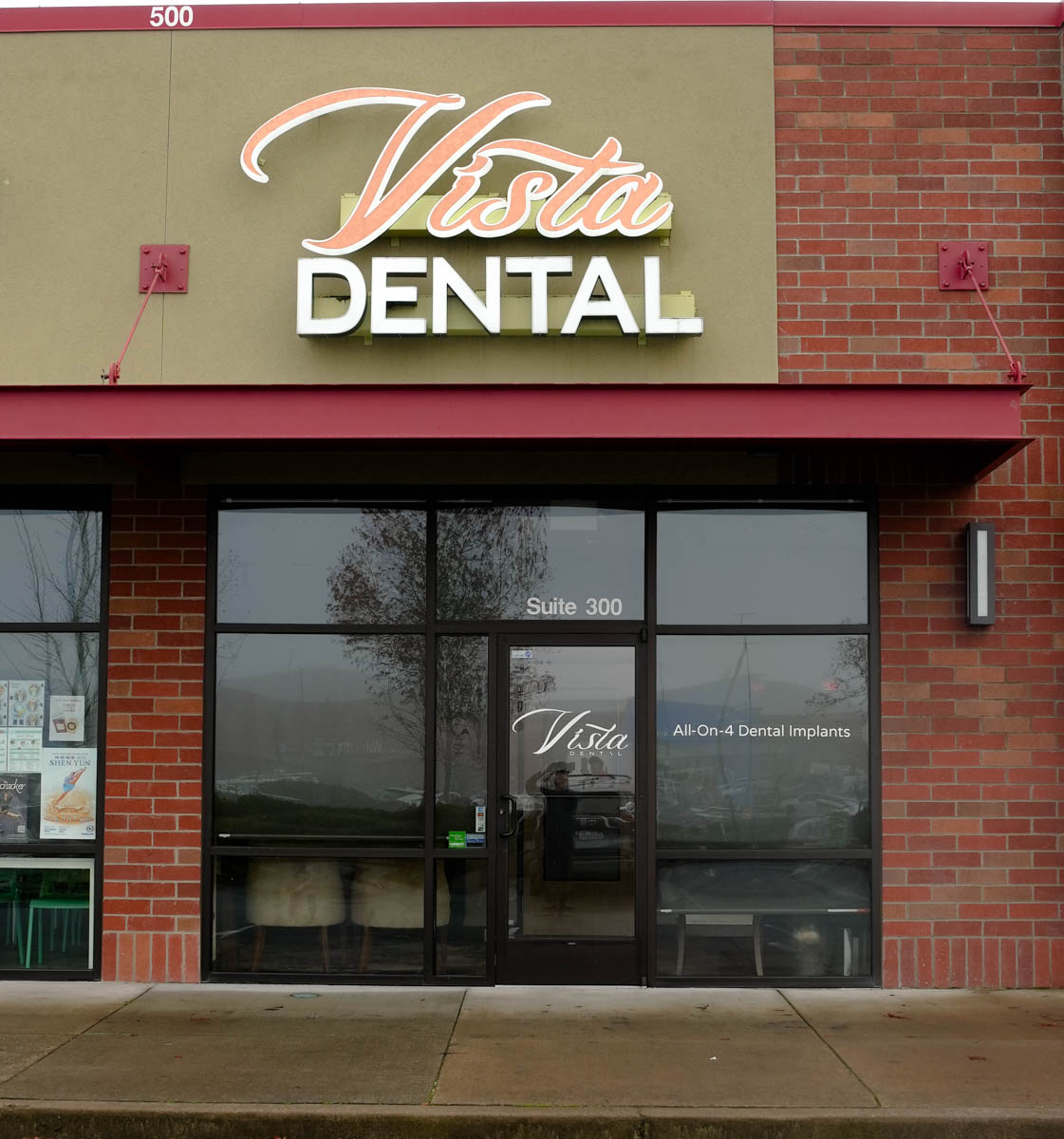 vista dental implants in vancouver, wa building exterior