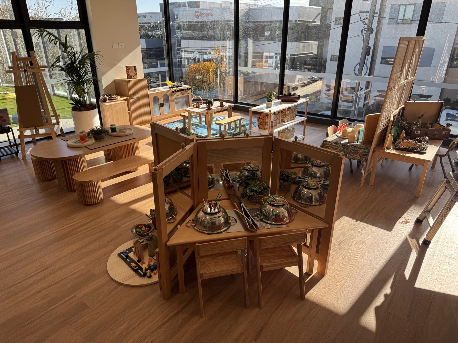 Children learning through a child-centred Reggio Emilia experience