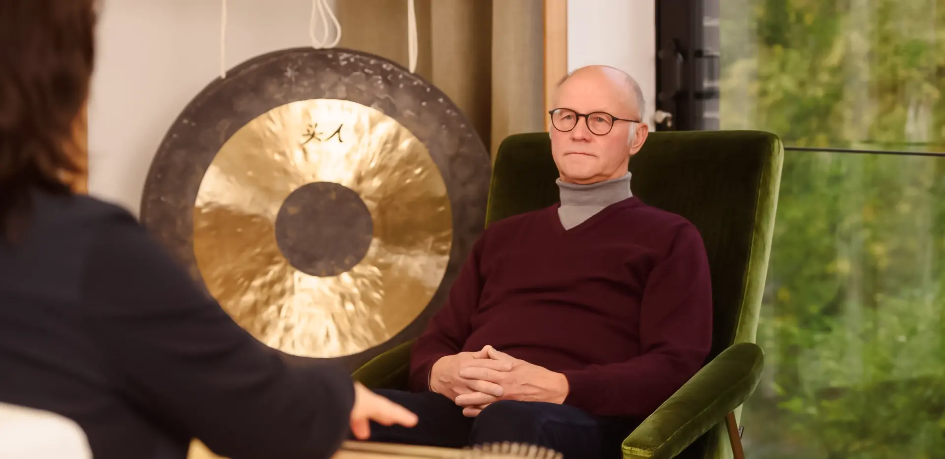 Ein Lehrer mit Depressionen hat eine Einzeltherapie mit seinem Therapeuten