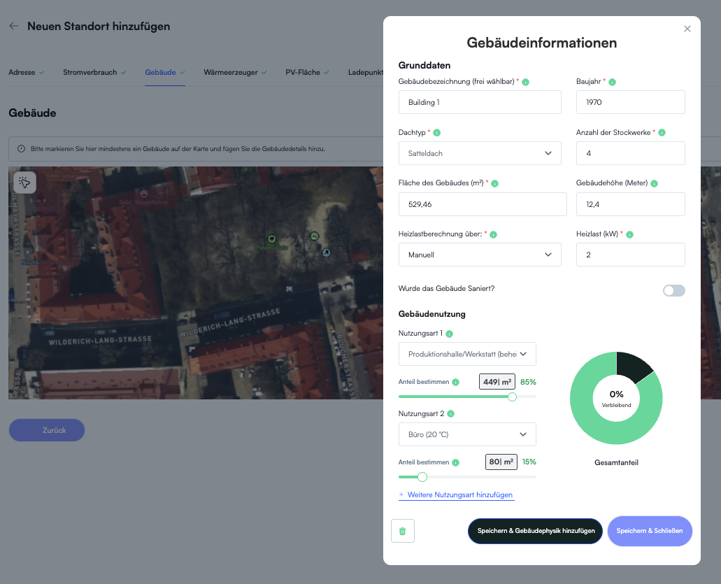 Screenshot der Gridty Software Oberfläche zum Hinzufügen eines neuen Standorts mit Eingabefeldern für Gebäudeinformationen wie Baujahr, Dachtyp, Stockwerke, Fläche, Höhe, Heizlast, Heizlastberechnung und Gebäudenutzung zur Durchführung einer Standortanalyse.