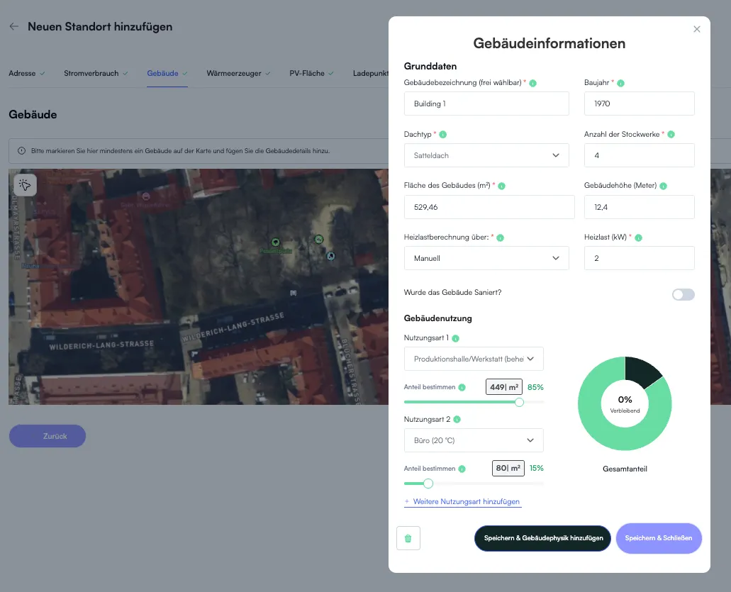Screenshot der Gridty Software Oberfläche zum Hinzufügen eines neuen Standorts mit Eingabefeldern für Gebäudeinformationen wie Baujahr, Dachtyp, Stockwerke, Fläche, Höhe, Heizlast, Heizlastberechnung und Gebäudenutzung zur Durchführung einer Standortanalyse.