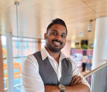 Mediq employee