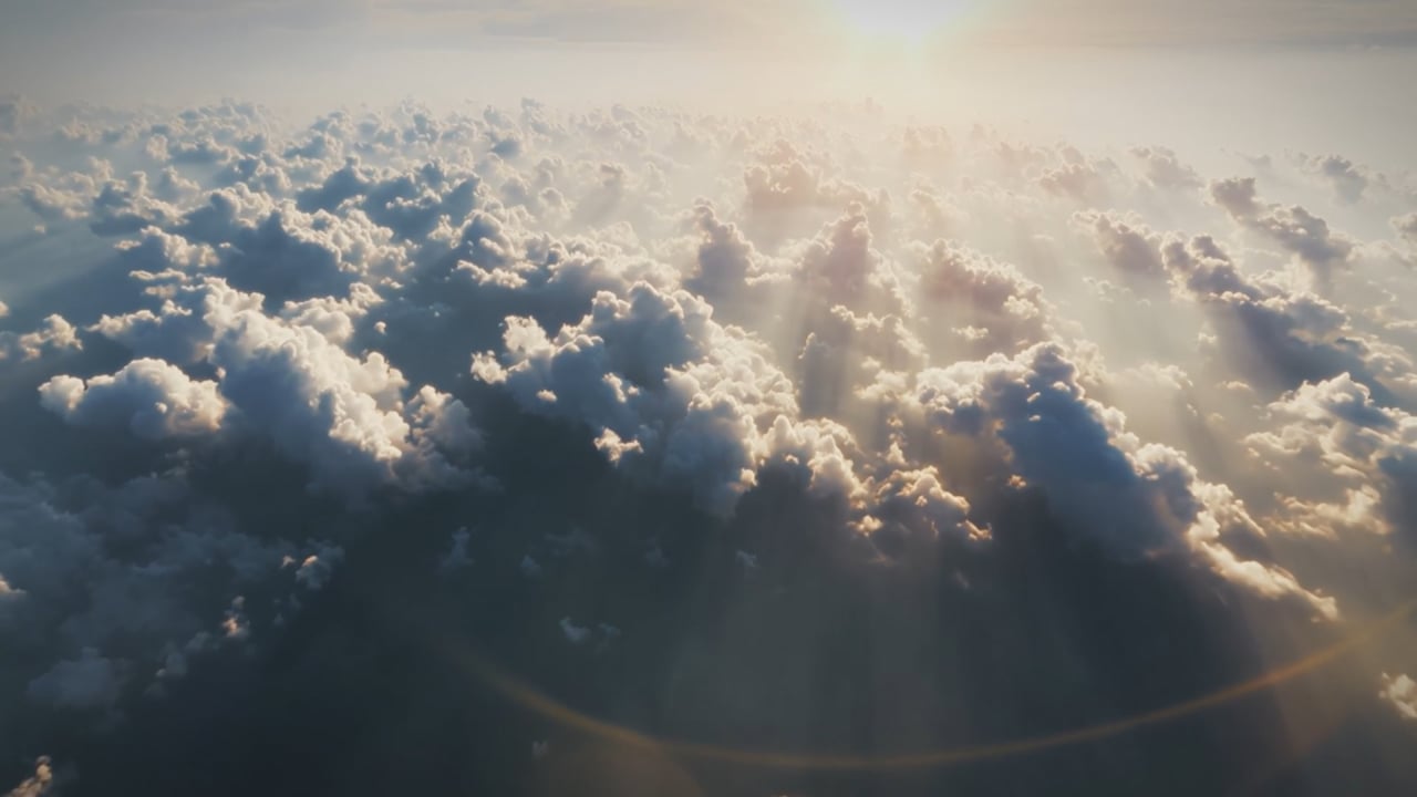 KI-Films Above the Clouds