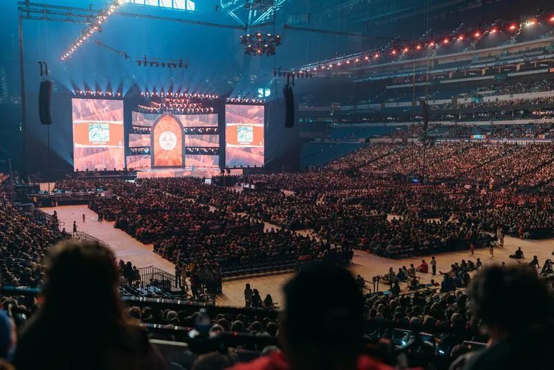 Crowd at the 10th National Eucharistic Congress