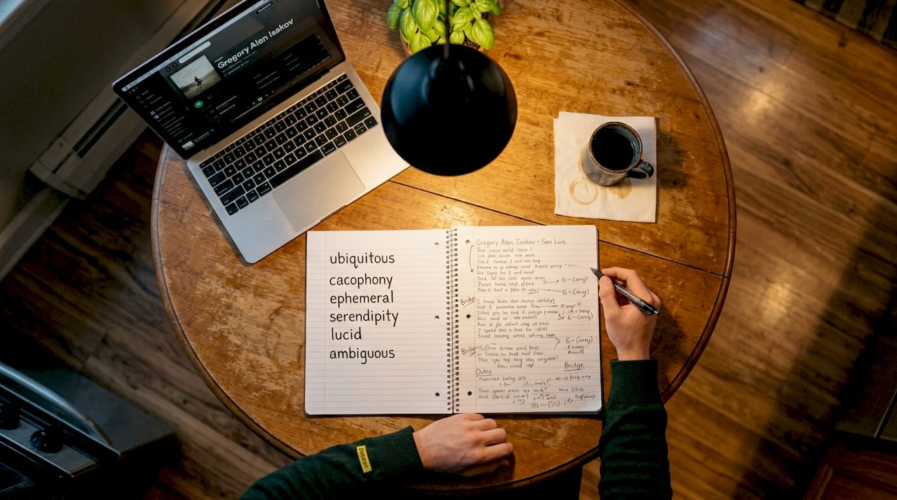 Comparing song-based and traditional vocabulary study