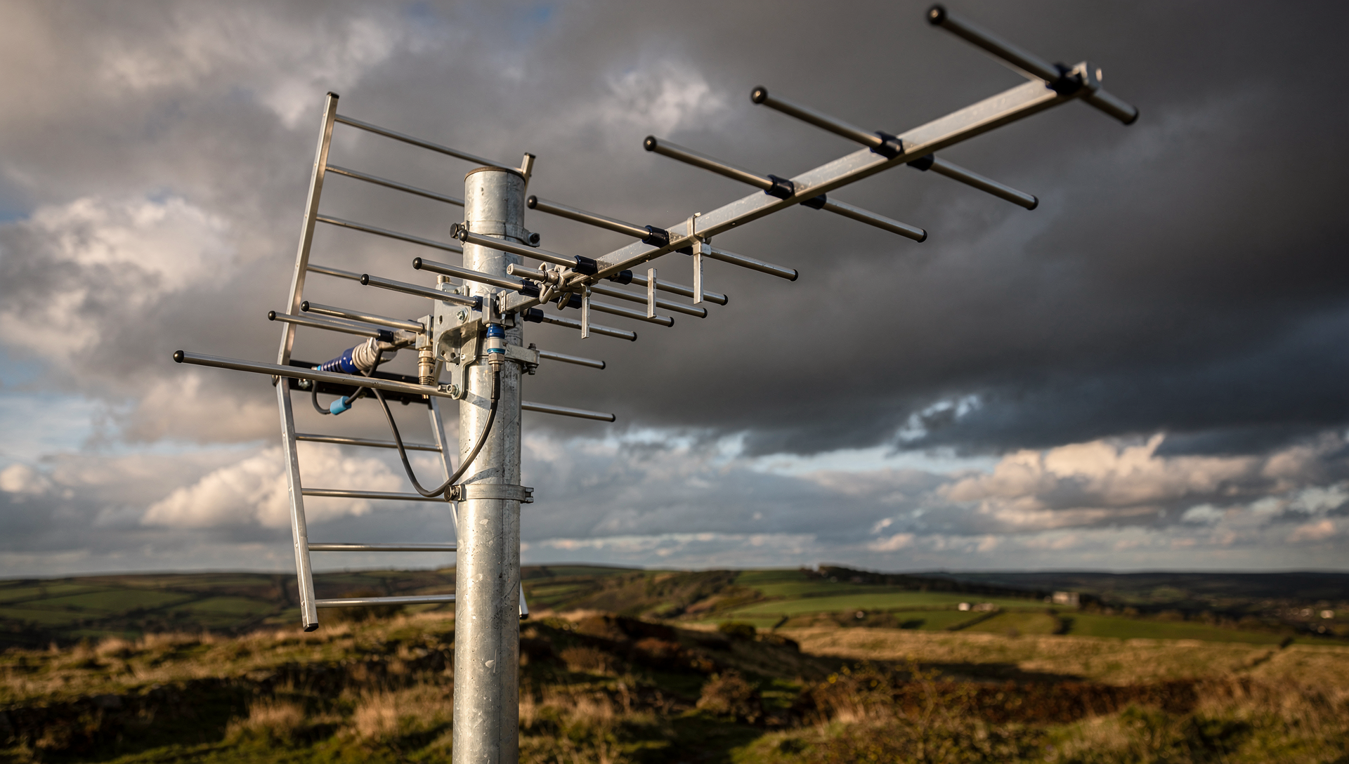 Multi-element Yagi antenna on a mast on a UK hilltop