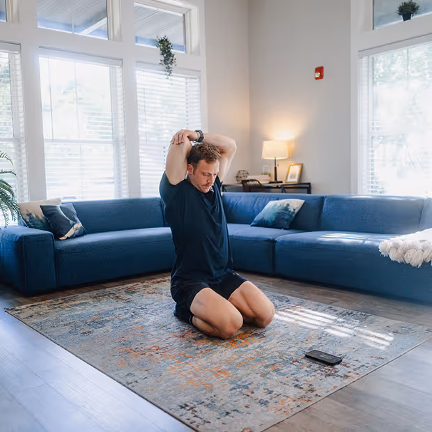 Routine de mobilité si vous travaillez assis : les 5 meilleurs étirements