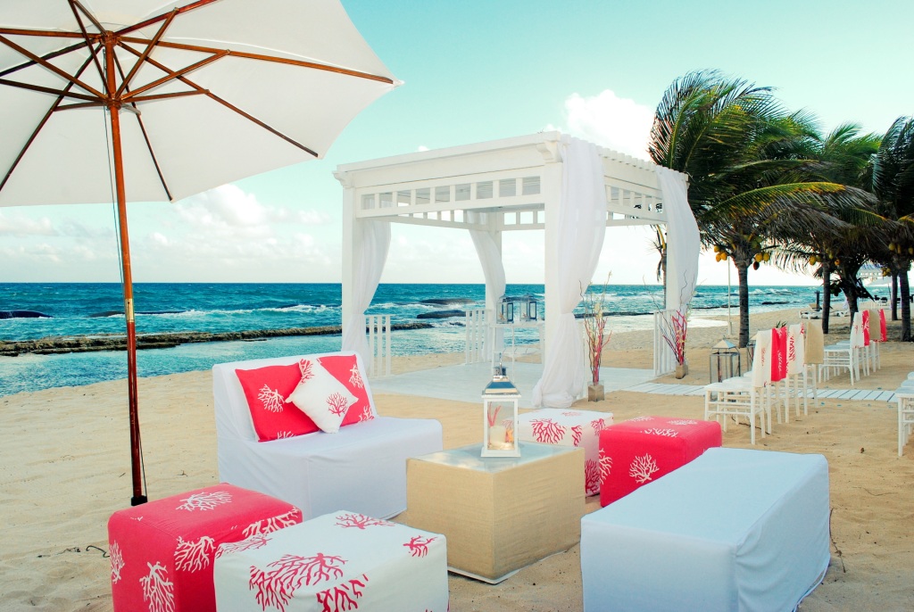 Bellinis Beach Gazebo