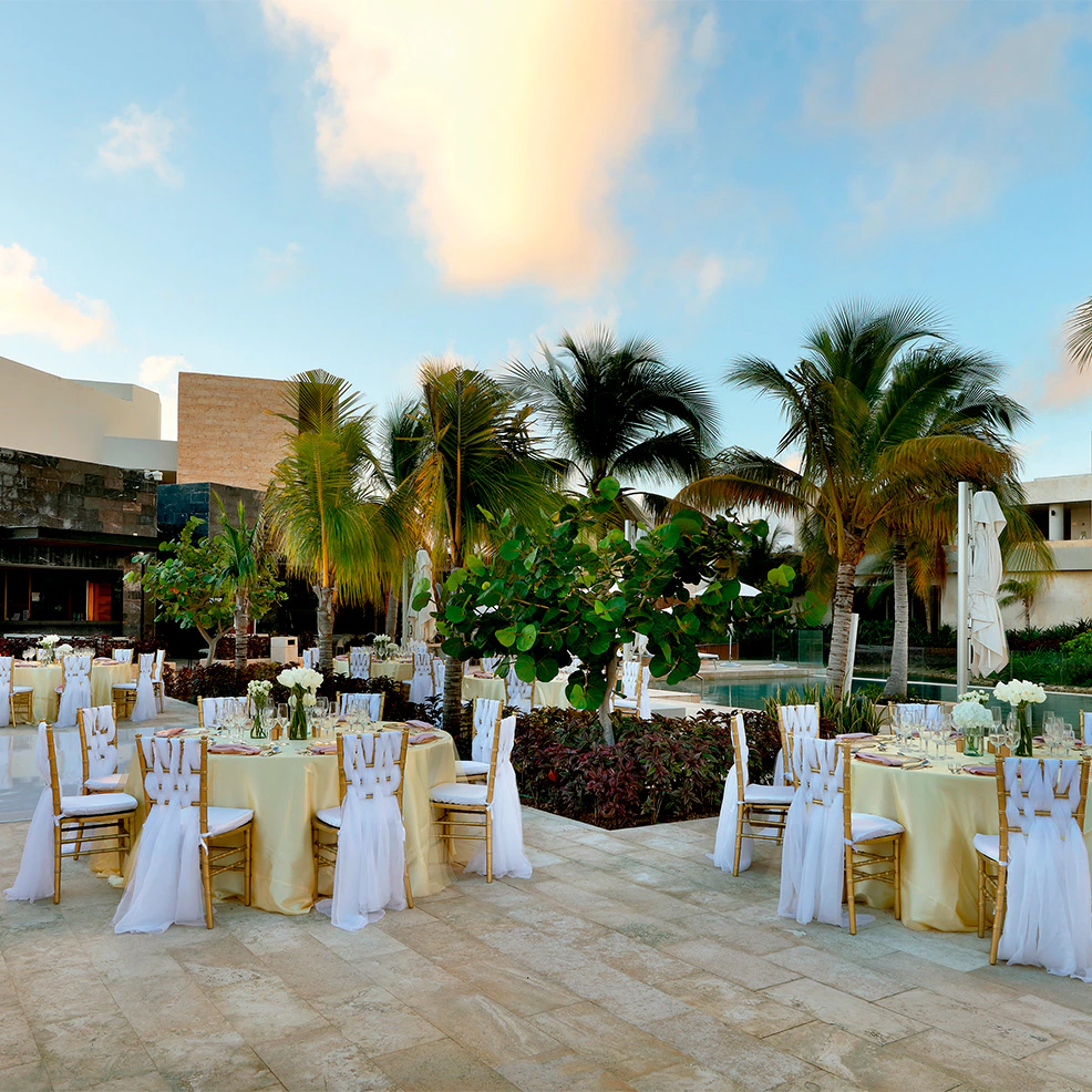Fizz Pool Terrace Venue