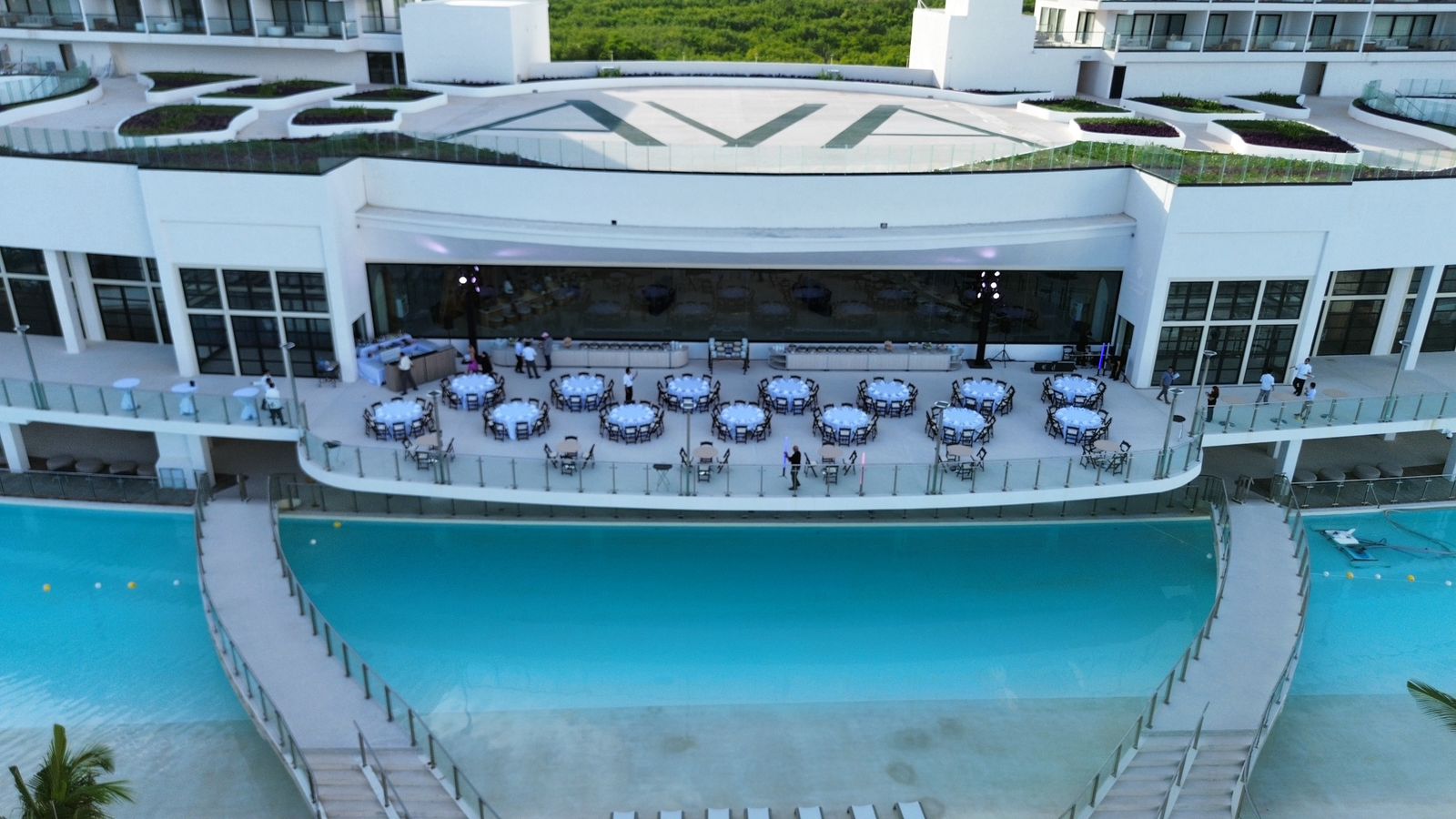 Lobby Terrace