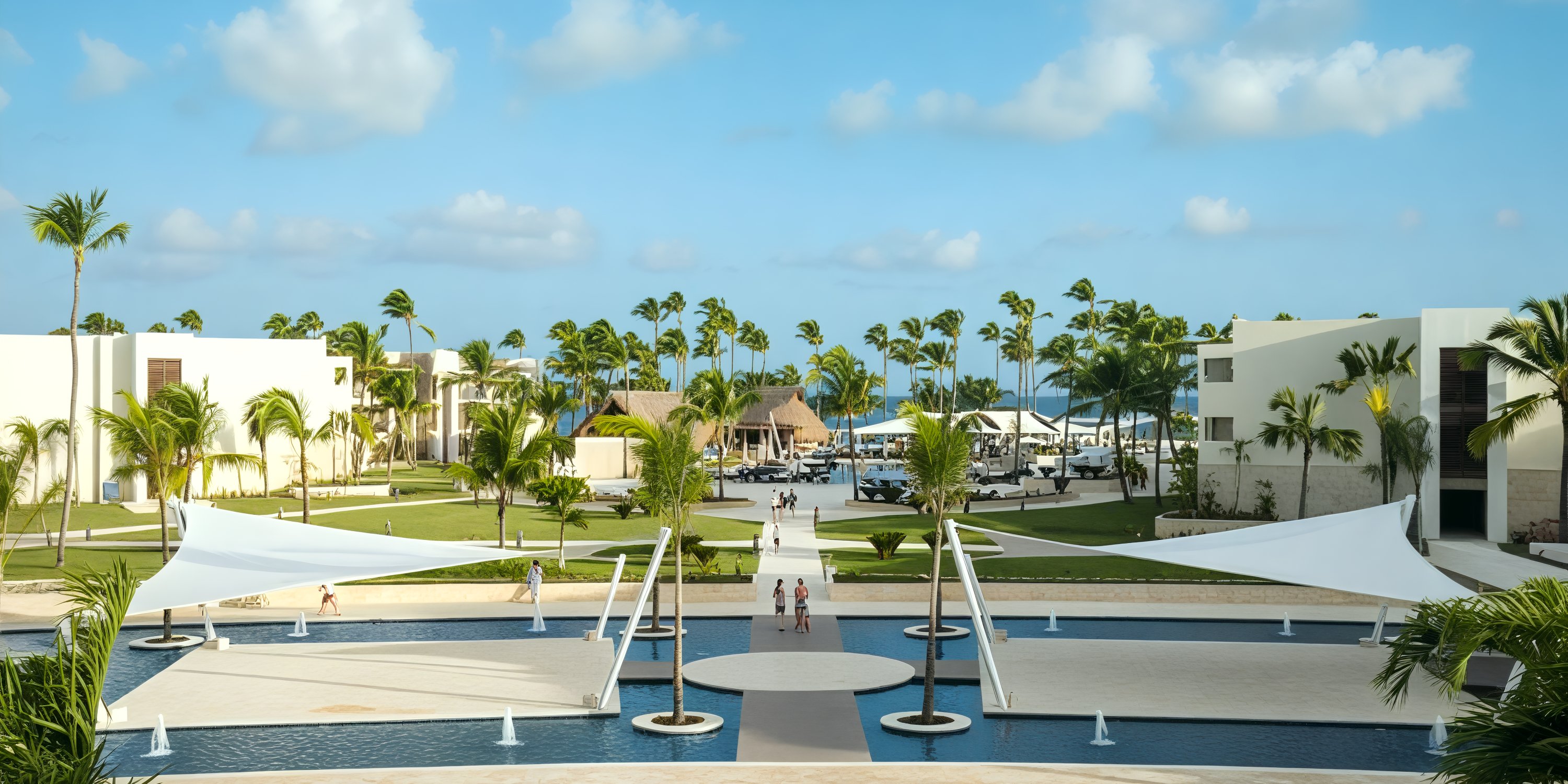 Plaza Lobby Circle