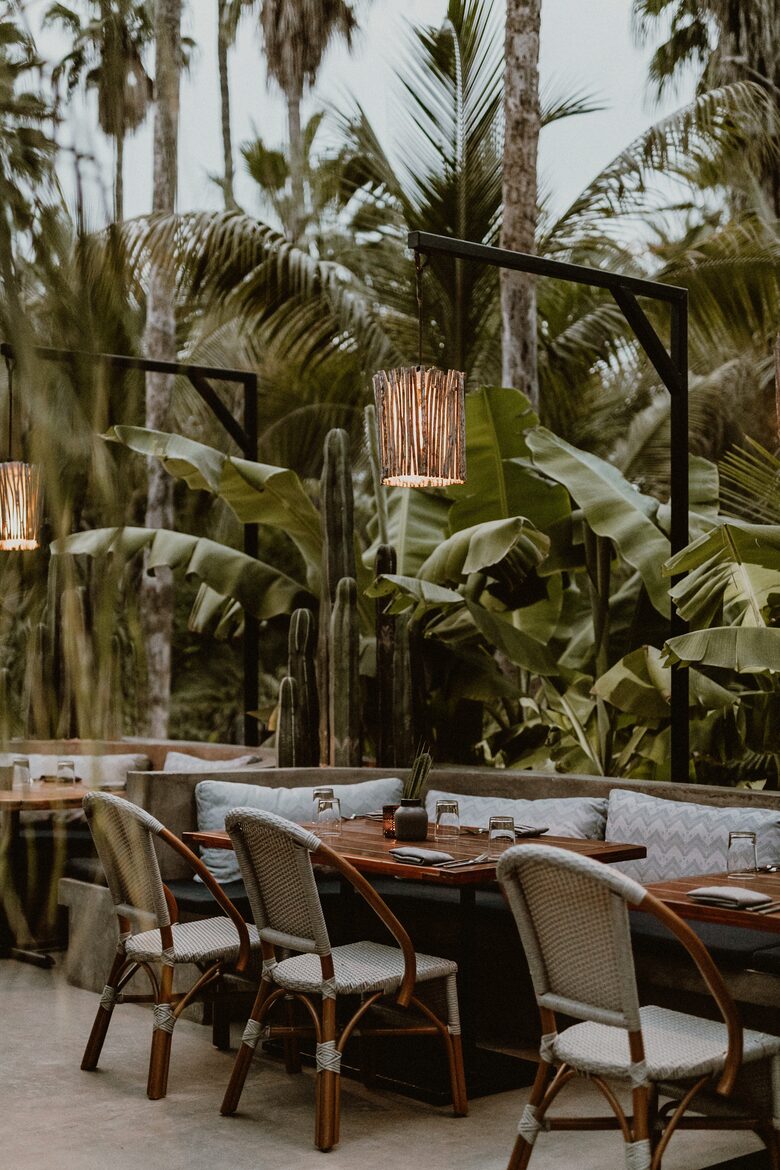 Jungle Table
