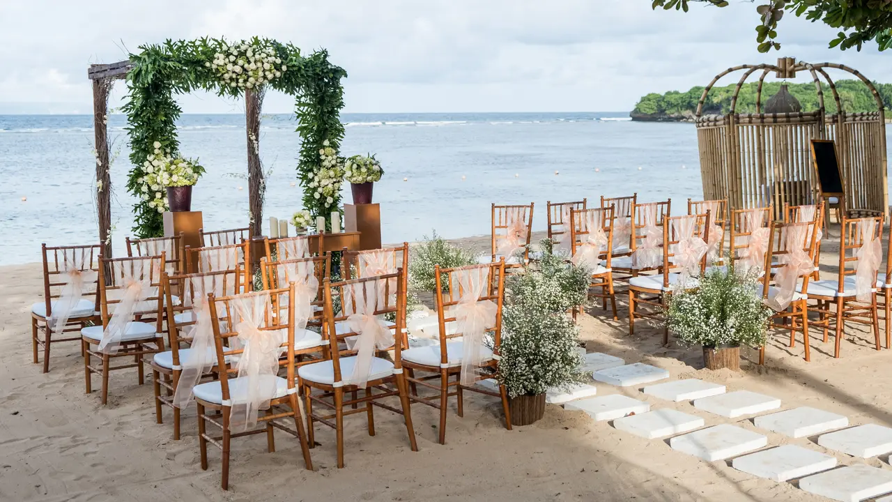 Beach Wedding Setup