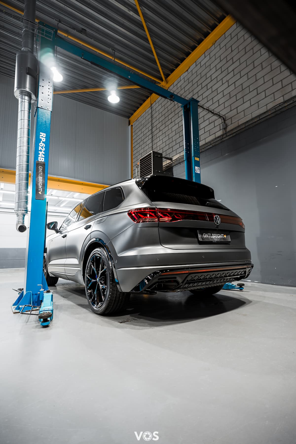 Volkswagen Touareg met full protection matte ppf achterzijde