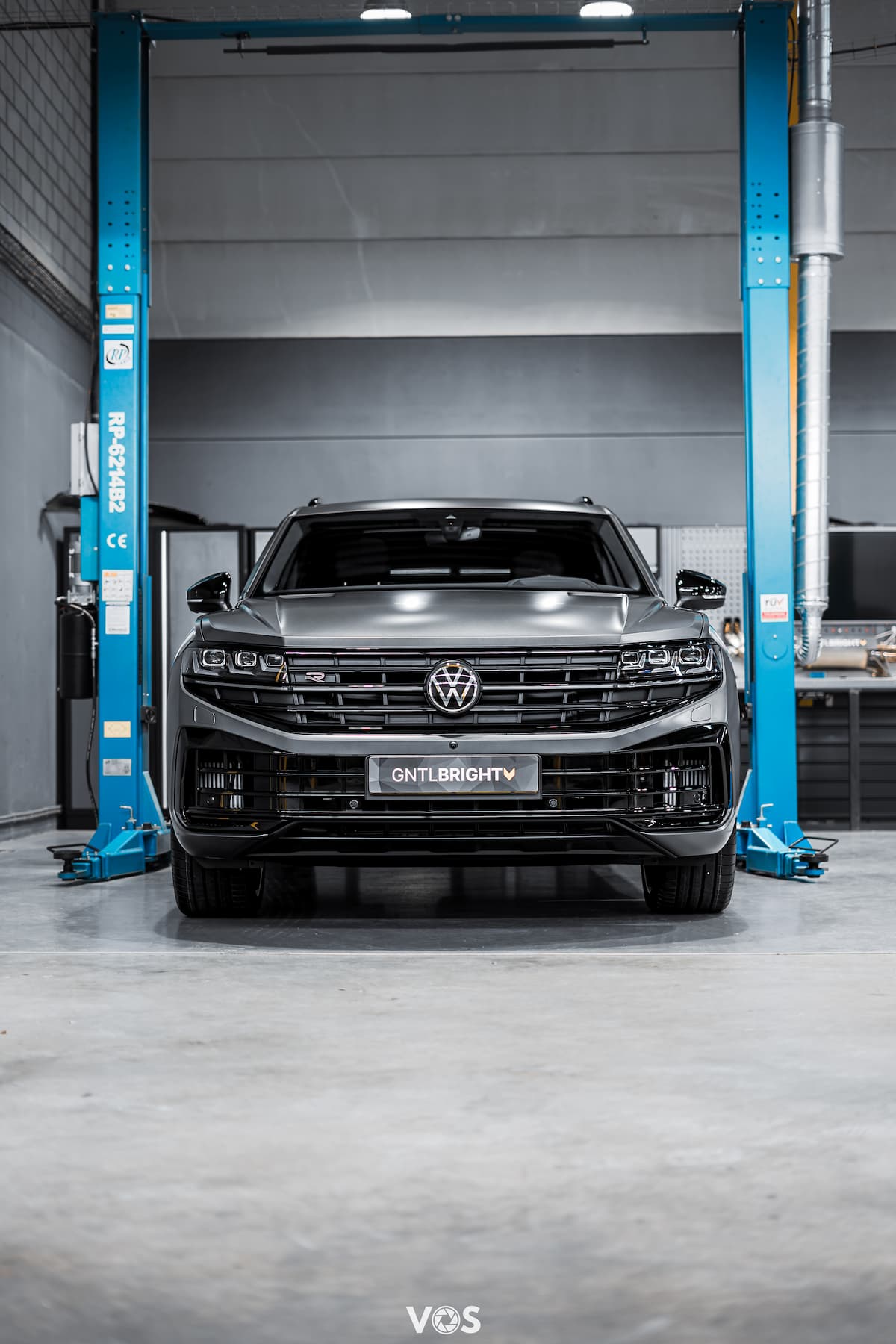 Volkswagen Touareg met full protection matte ppf voorkant