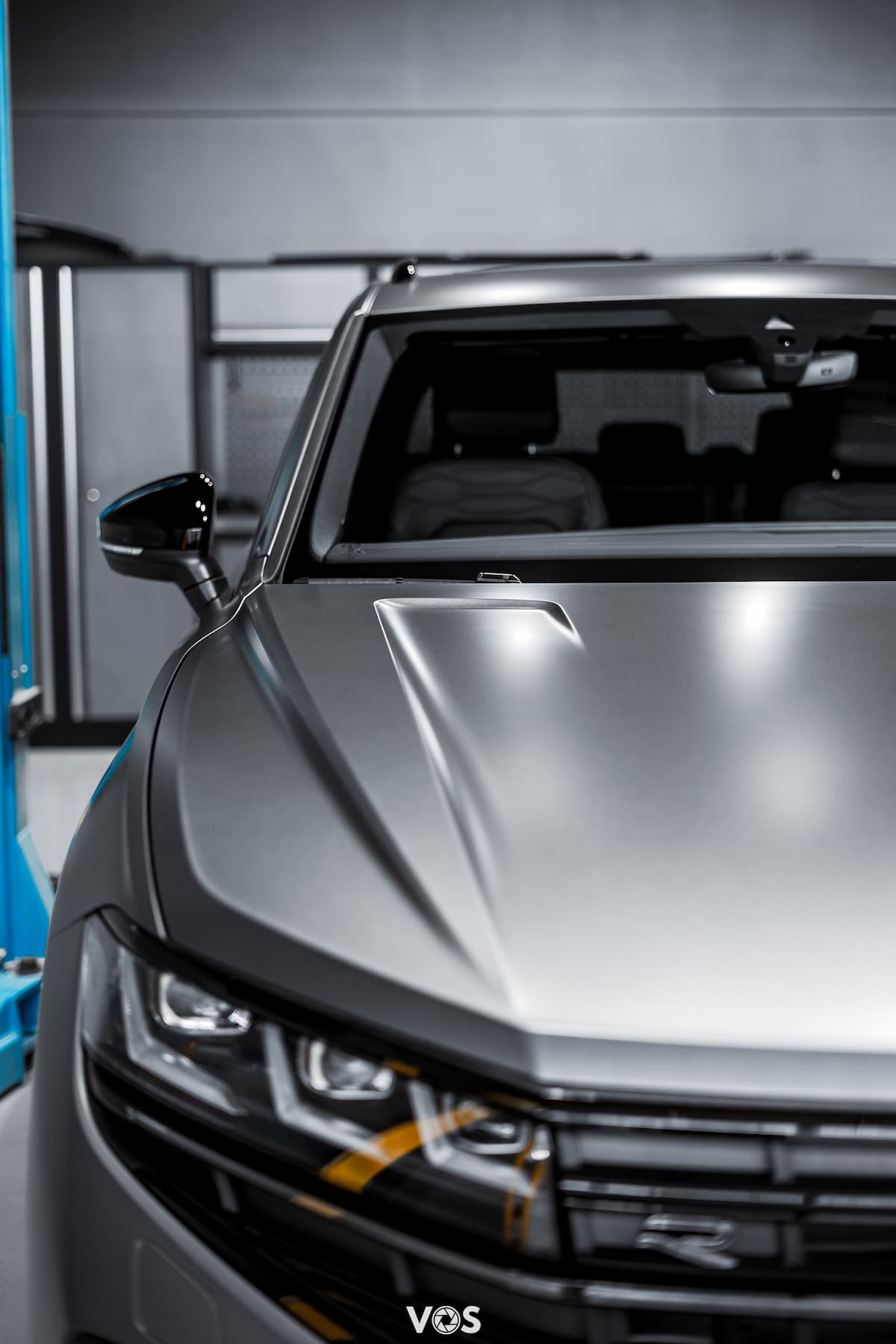 Volkswagen Touareg met full protection matte ppf motorkap