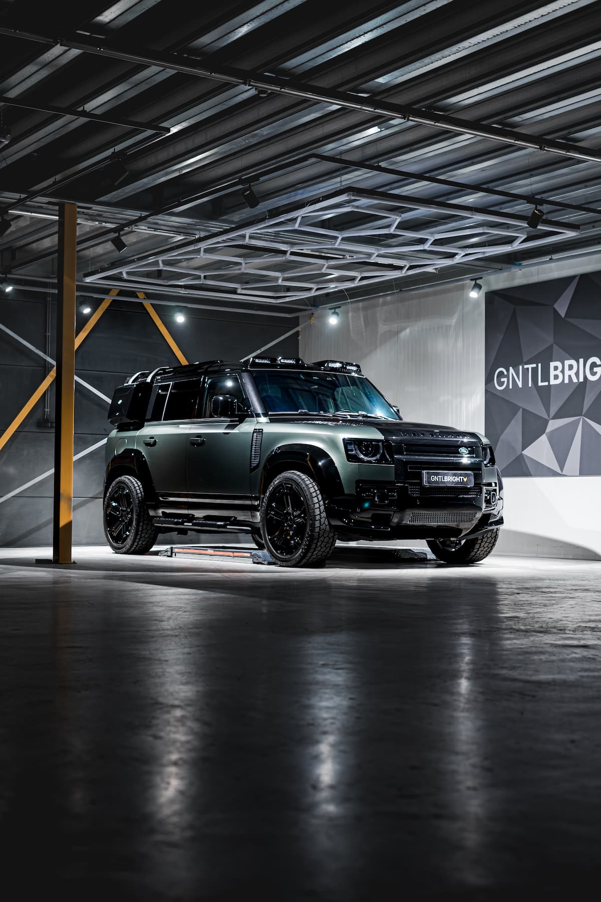 Land Rover Defender met matte keramische coating overview