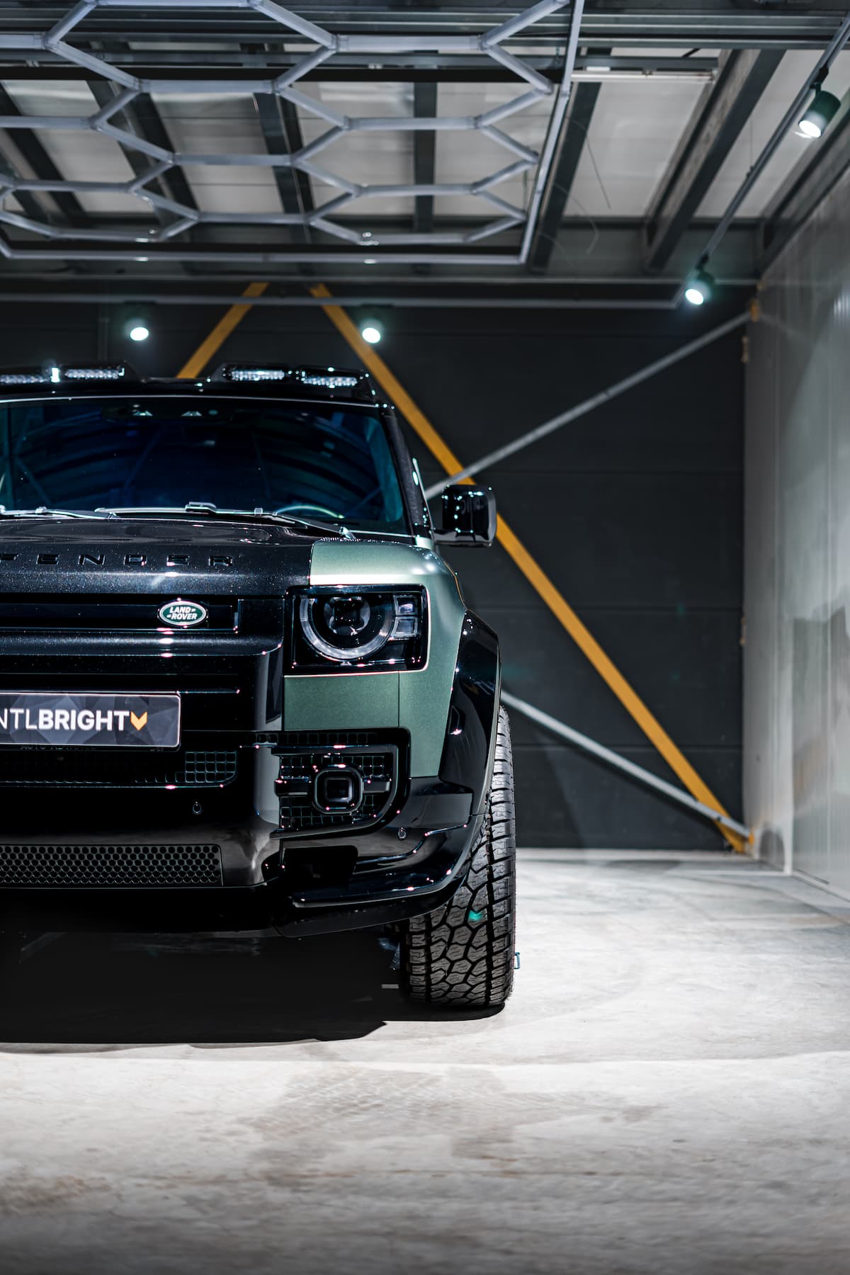 Land Rover Defender met matte keramische coating voorzijde