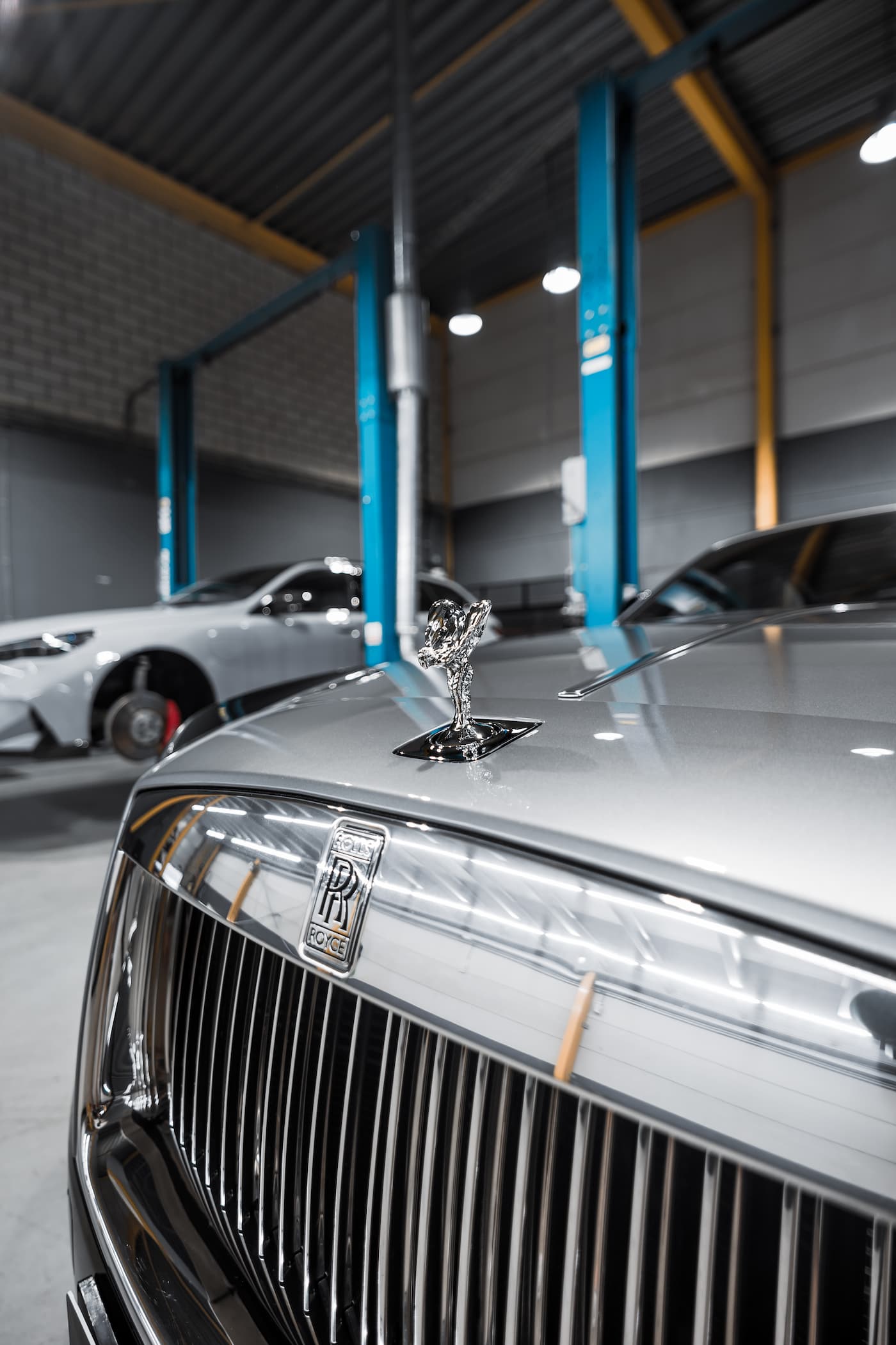 Rolls-Royce Wraith detailing logo