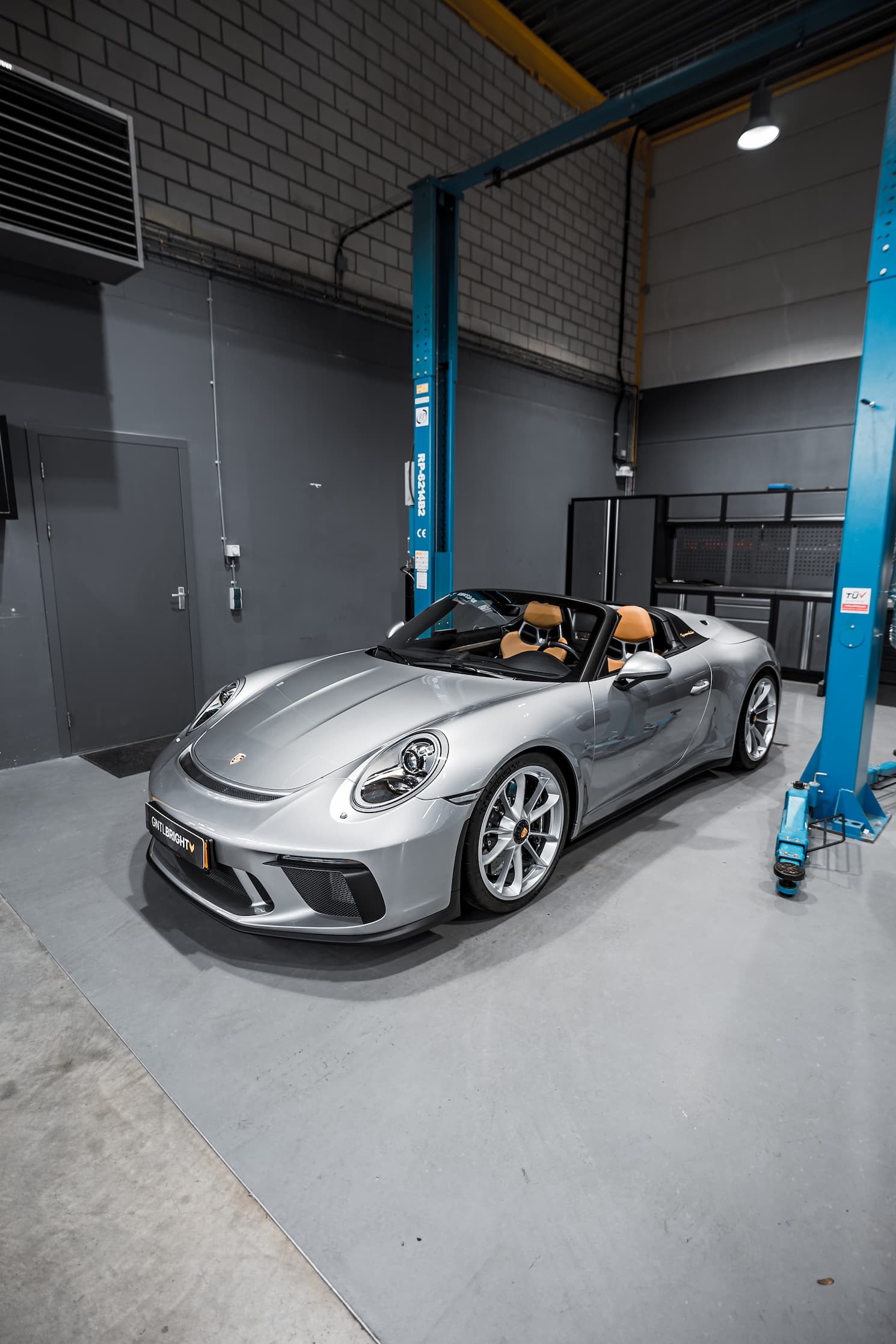 Porsche 911 Speedster met Front Protection PPF linksvoor