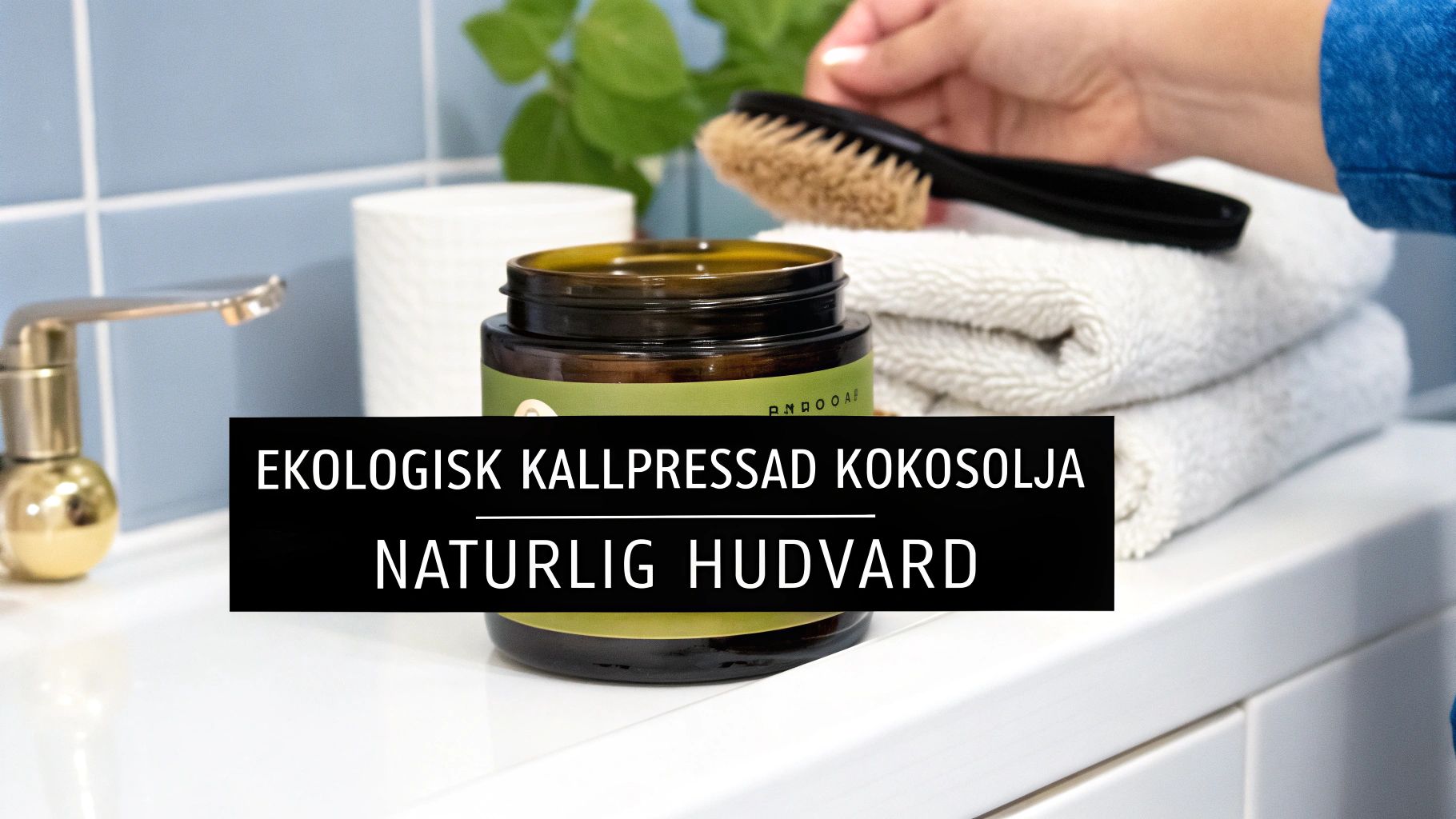 En kvinna som applicerar kokosolja på sitt hår.