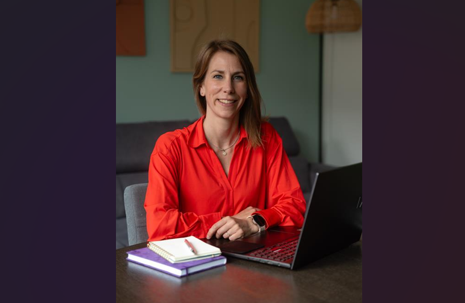Ashley Wieferink, spécialiste de l'apprentissage international et du développement organisationnel chez Bechtle