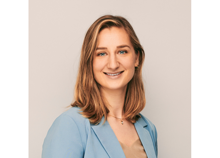 Ashley Wieferink, spécialiste de l'apprentissage international et du développement organisationnel chez Bechtle