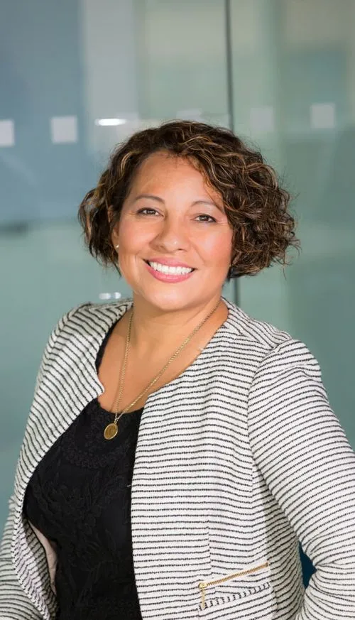 Photo of a female employee of the company