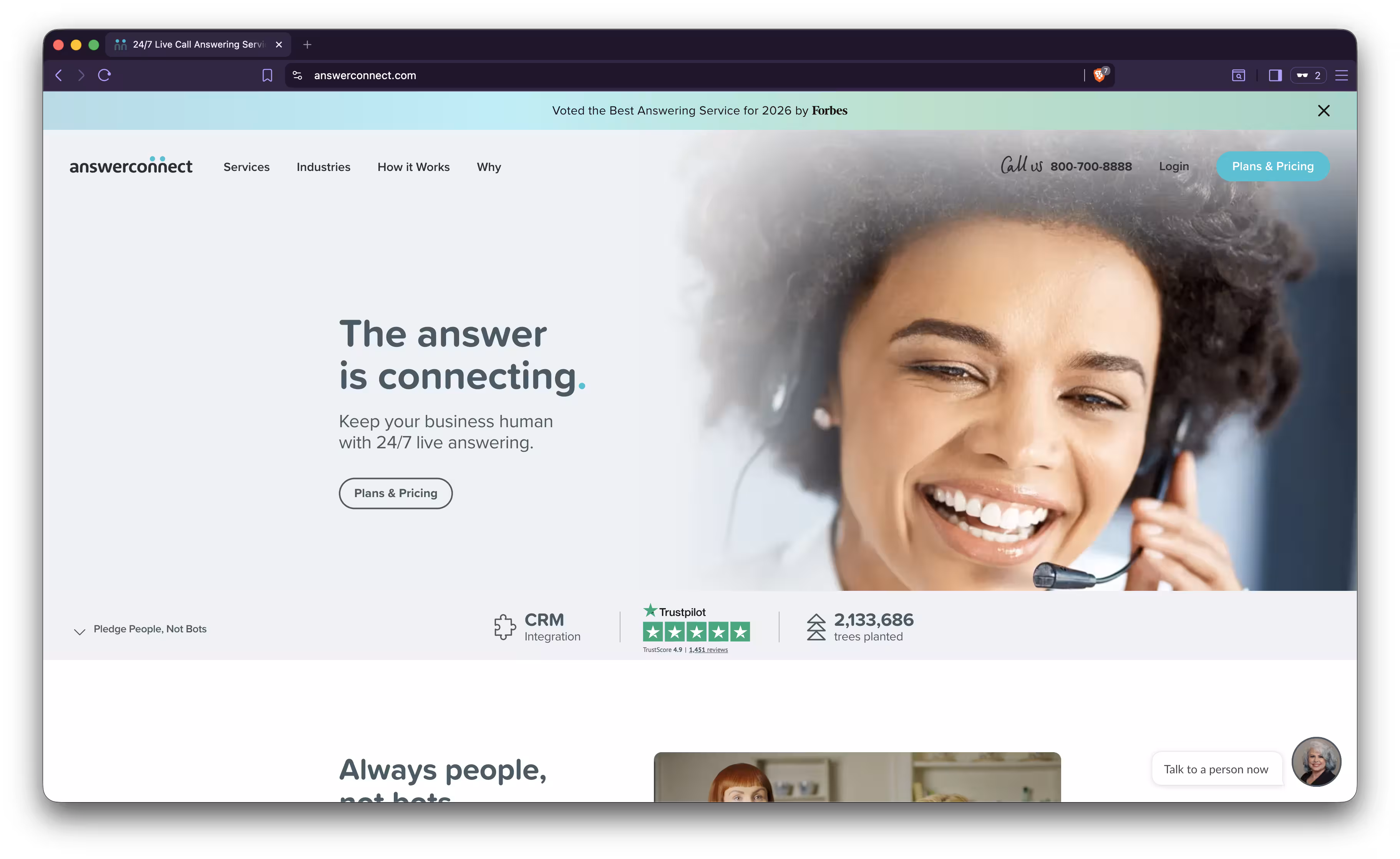 Screenshot of AnswerConnect's public homepage showing their 24/7 live US-based receptionist service.