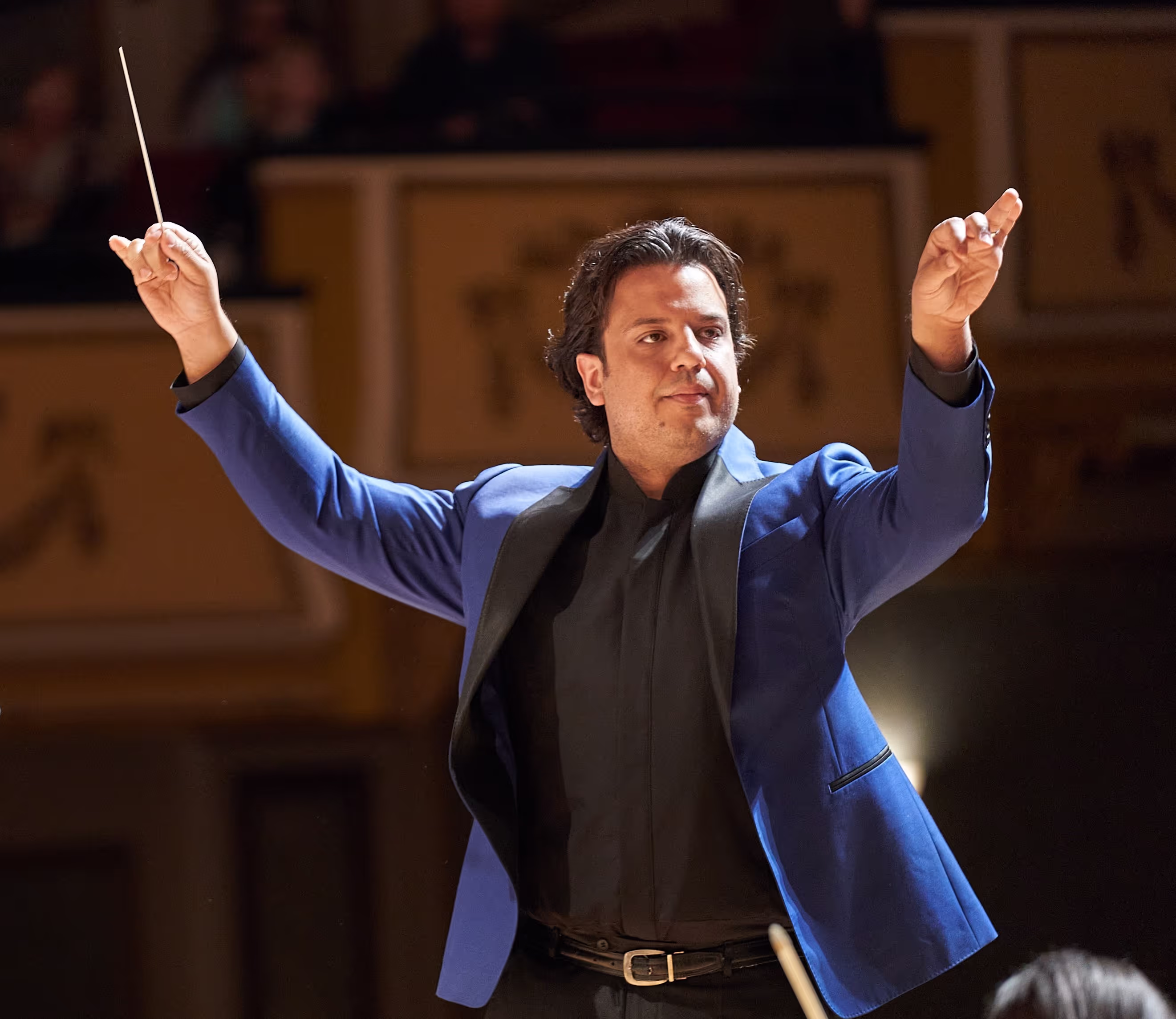 A real-life conductor helps explain the art of AI orchestration