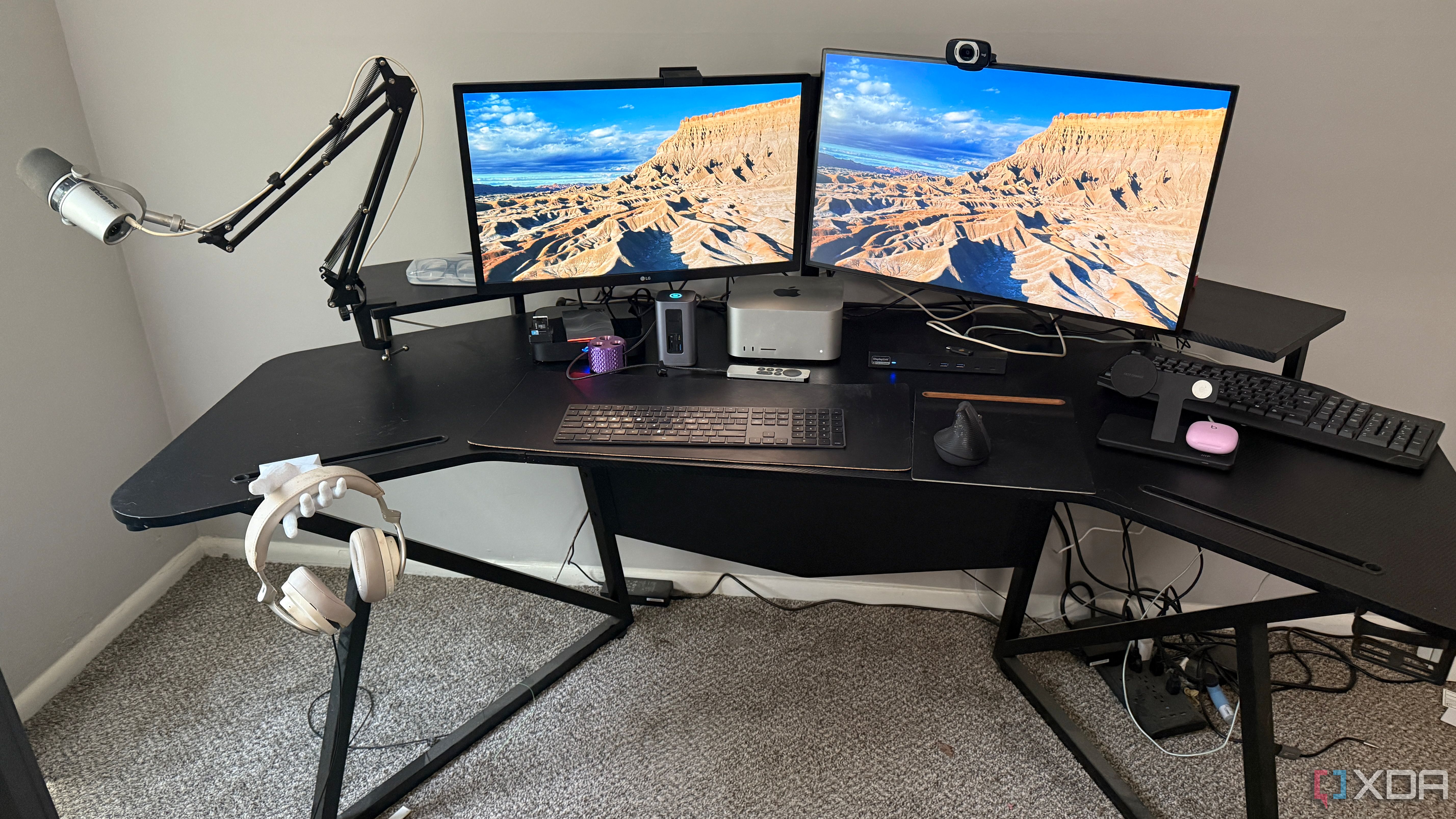 3D-printed headphone stand on a desk