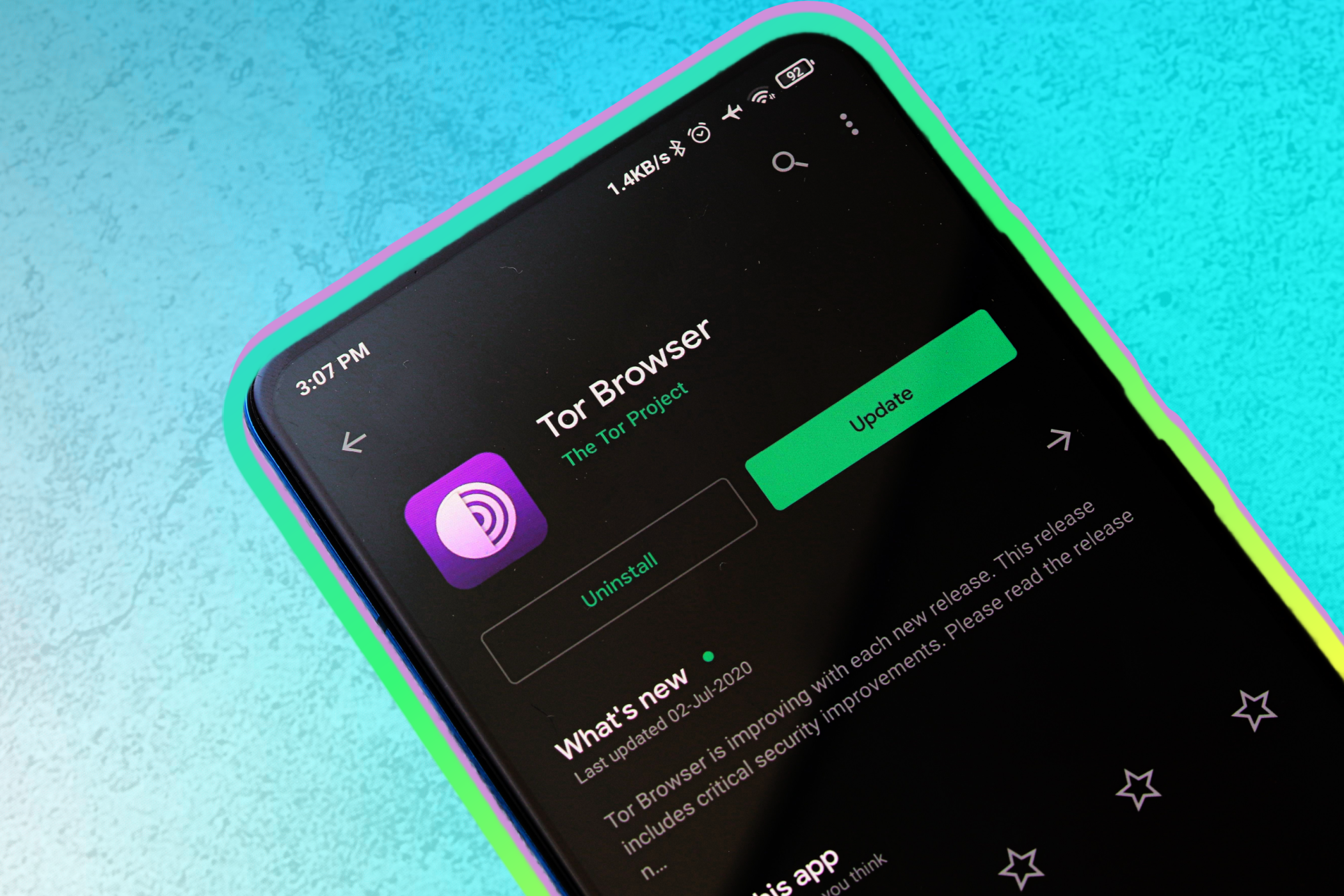 Tor Browser download page on an Android smartphone
