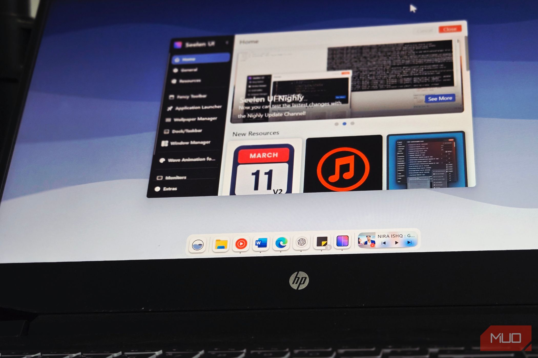 Customized Windows 11 desktop interface
