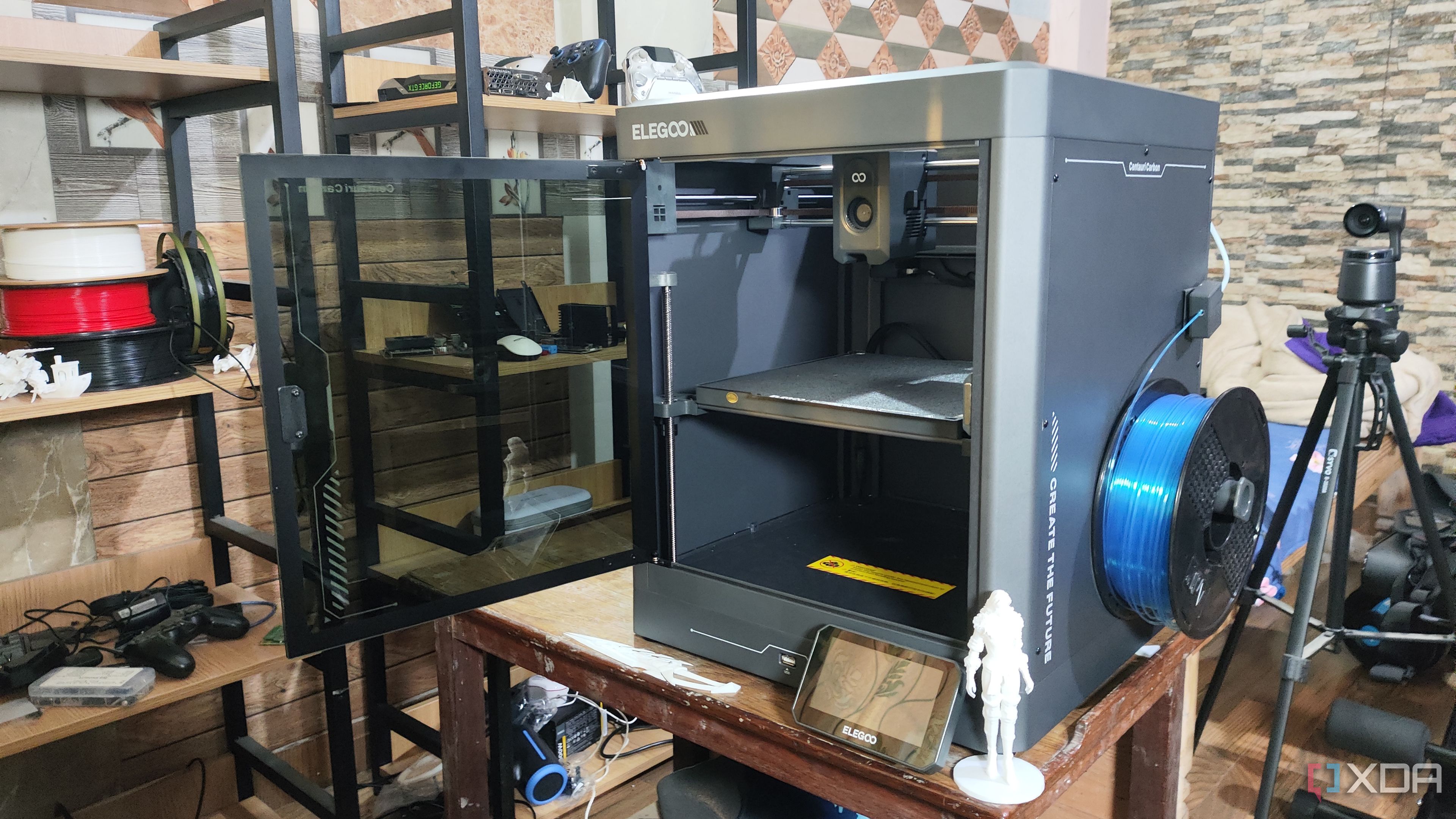 Custom 3D printed smart home device mount