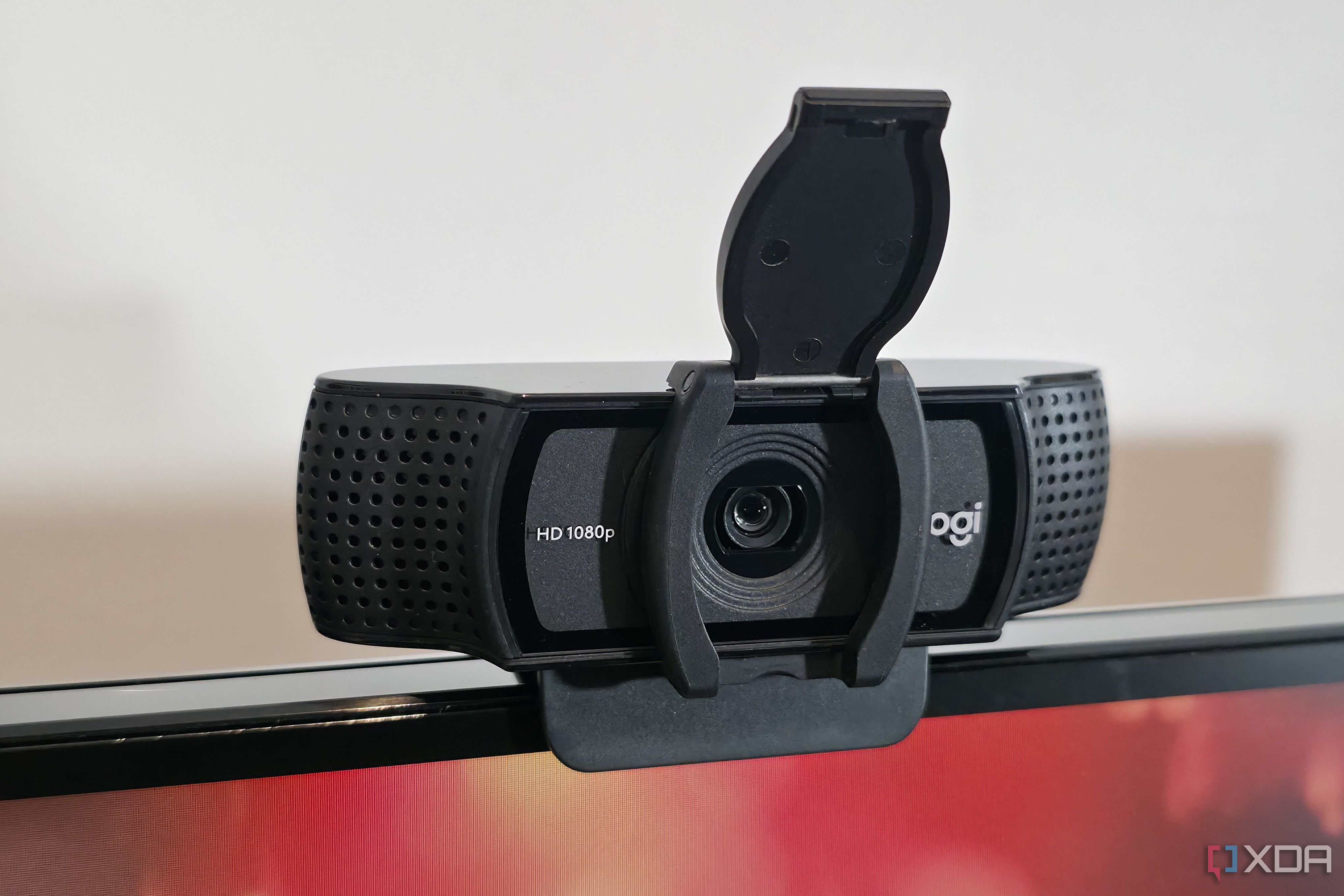 Webcam with privacy features