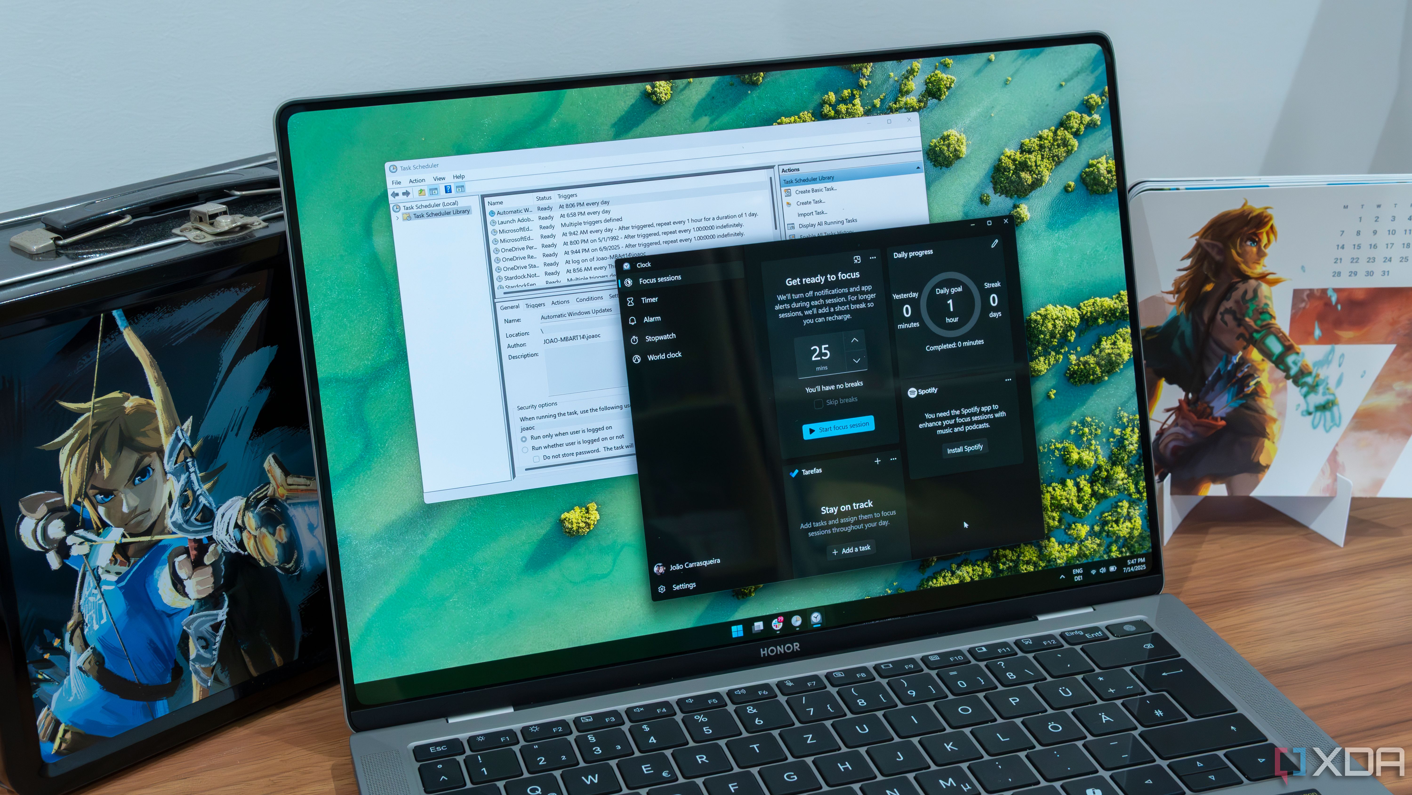 Windows 11 Task Scheduler and clock interface