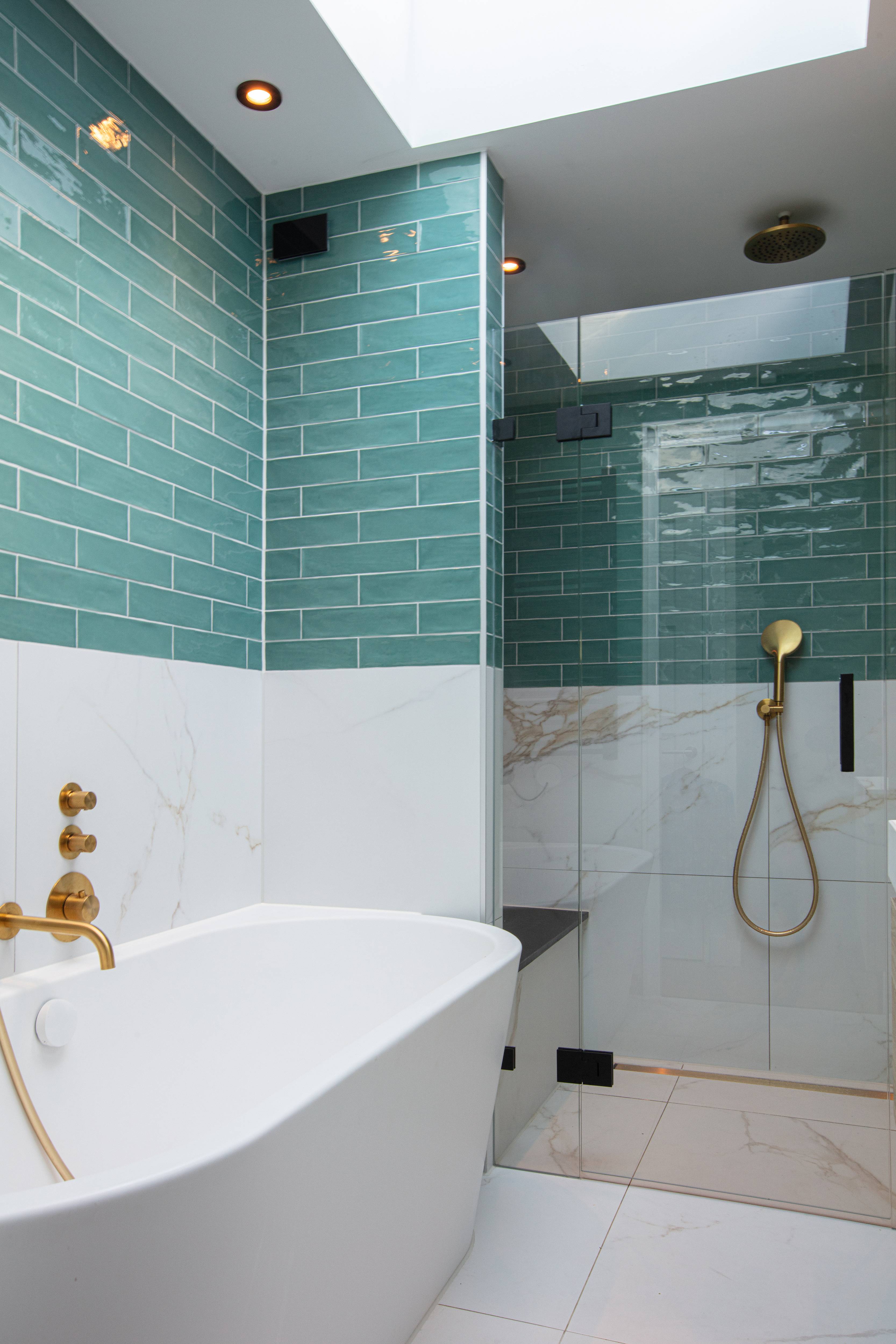Familie zwerver bad en douche