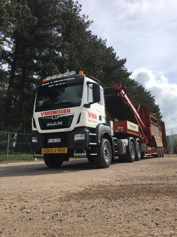 Transport van machines door Versmissen