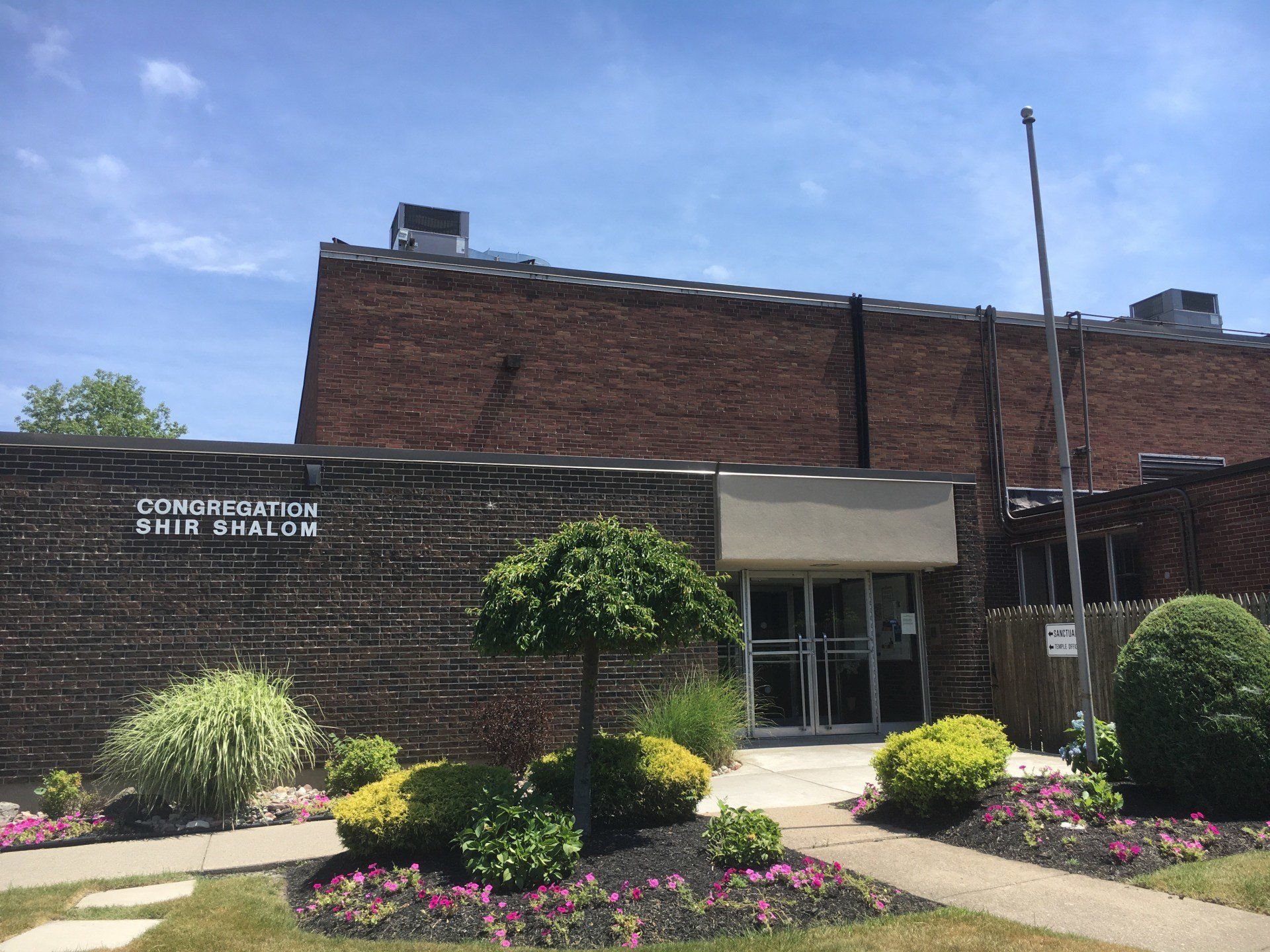 Speaking to the Men’s Group at Shir Shalom