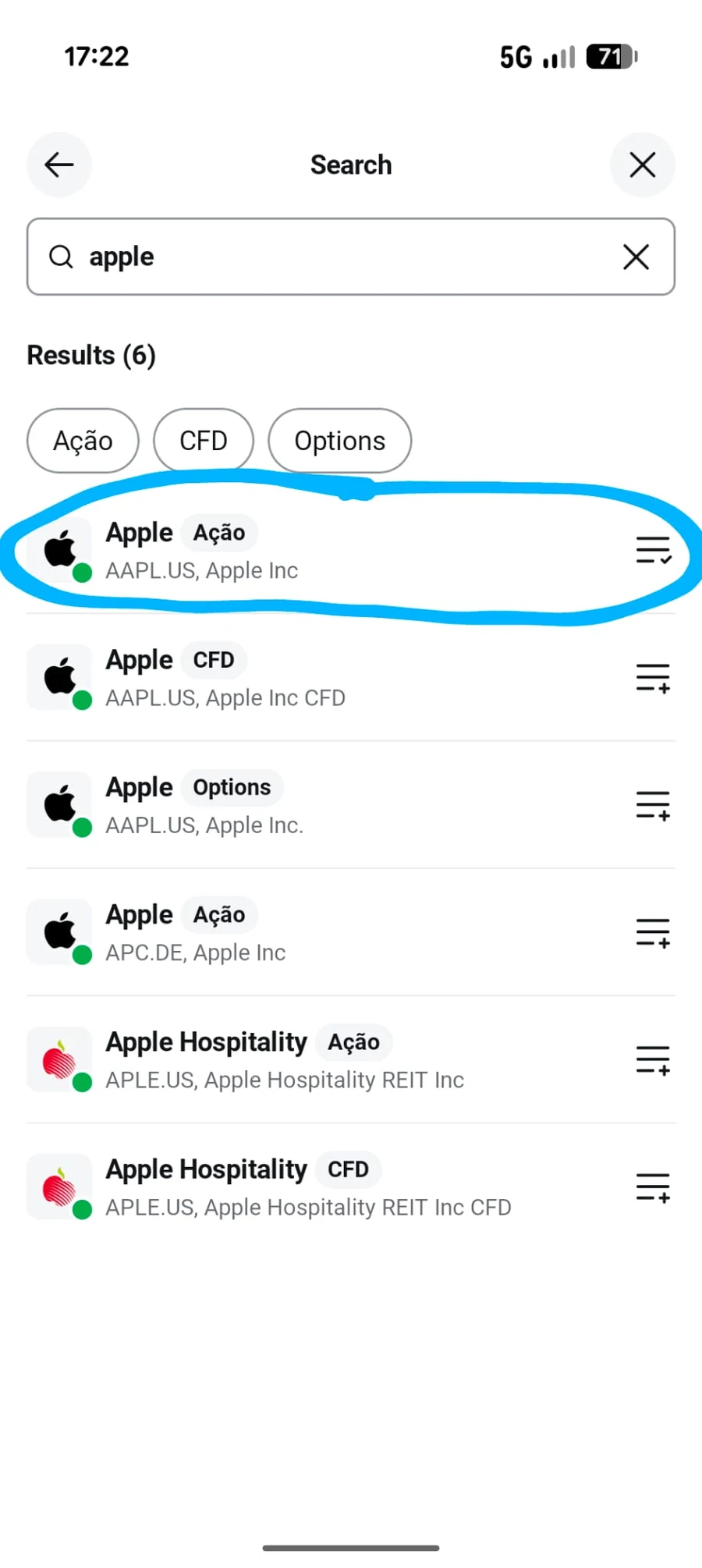 Resultados da pesquisa por Apple na aplicação da XTB com a listagem AAPL.US selecionada
