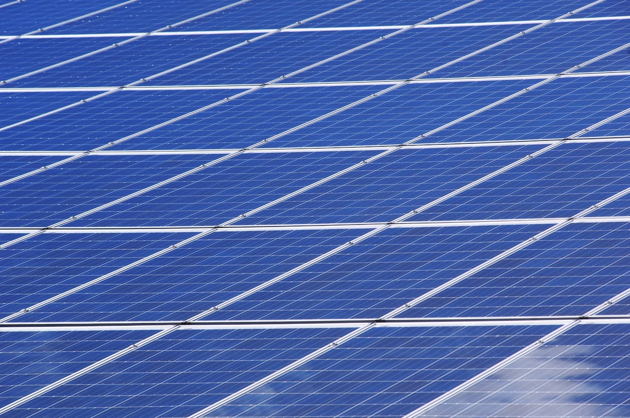 Solar Microinverter Failures: Signs Your Panels Aren't Producing
